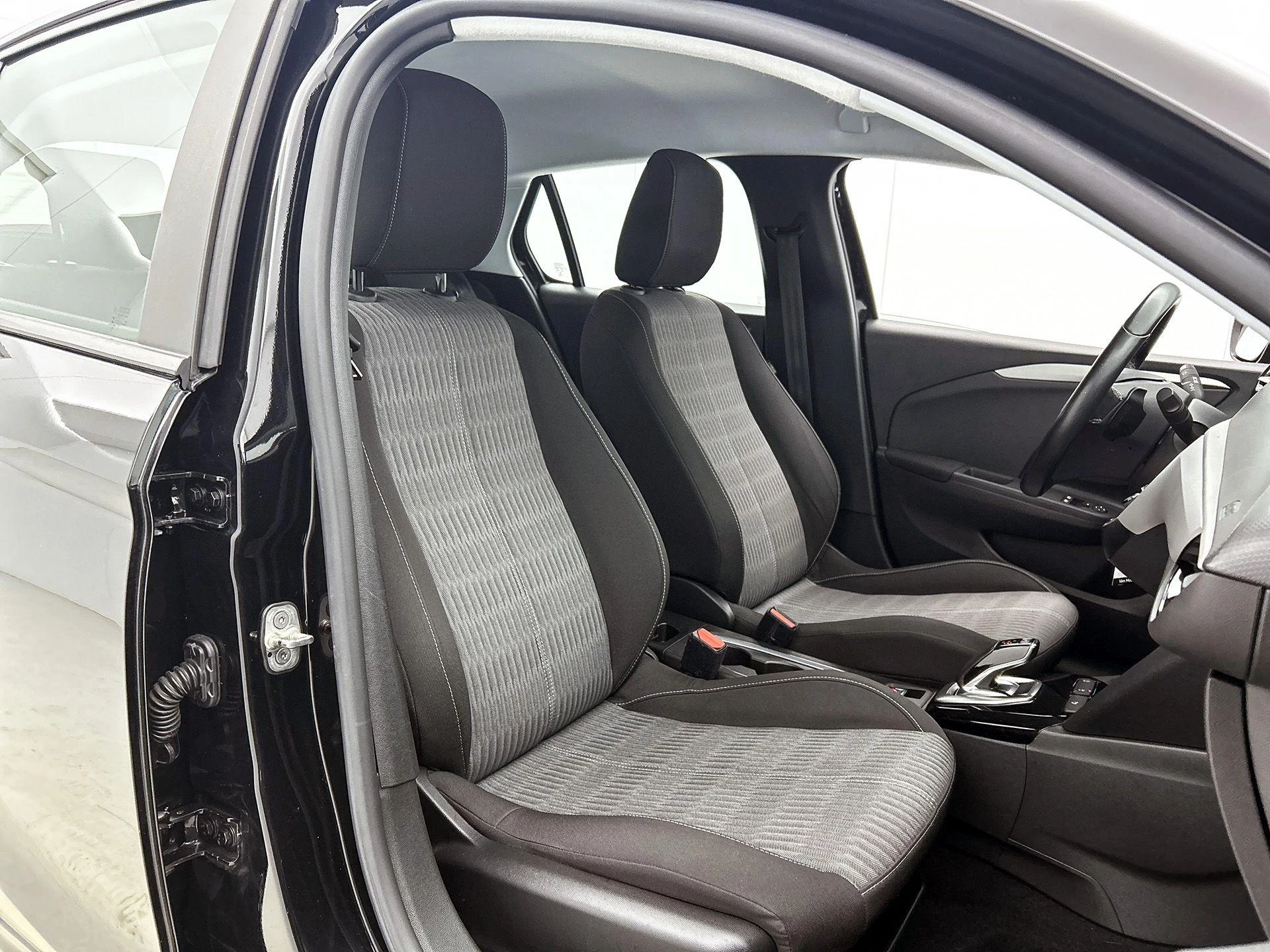 Opel-Corsa-image-32