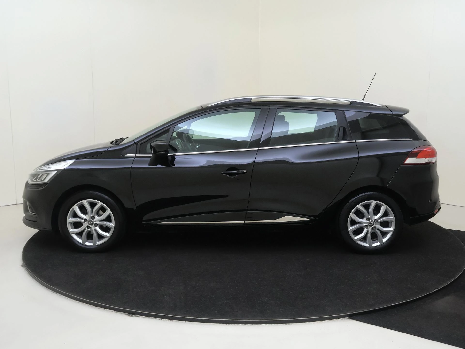 Renault Clio Estate 0.9 TCe 90 PK Intens