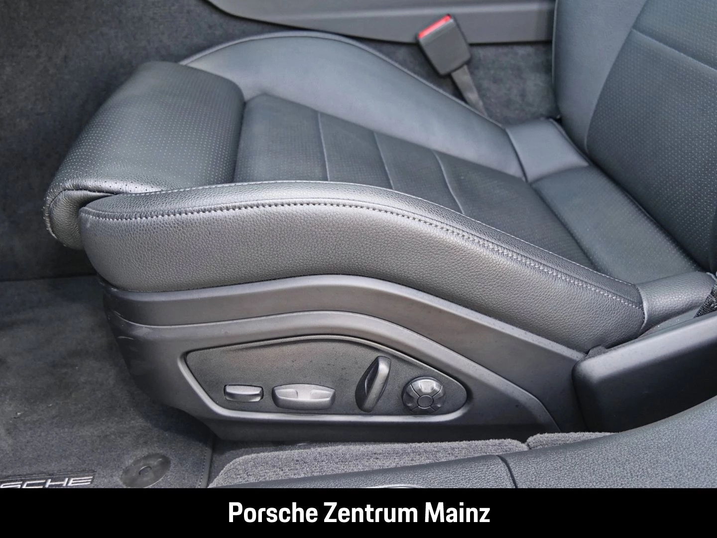Porsche Panamera 4 E-Hybrid HA-Lenkung HeadUp Sportabgas -