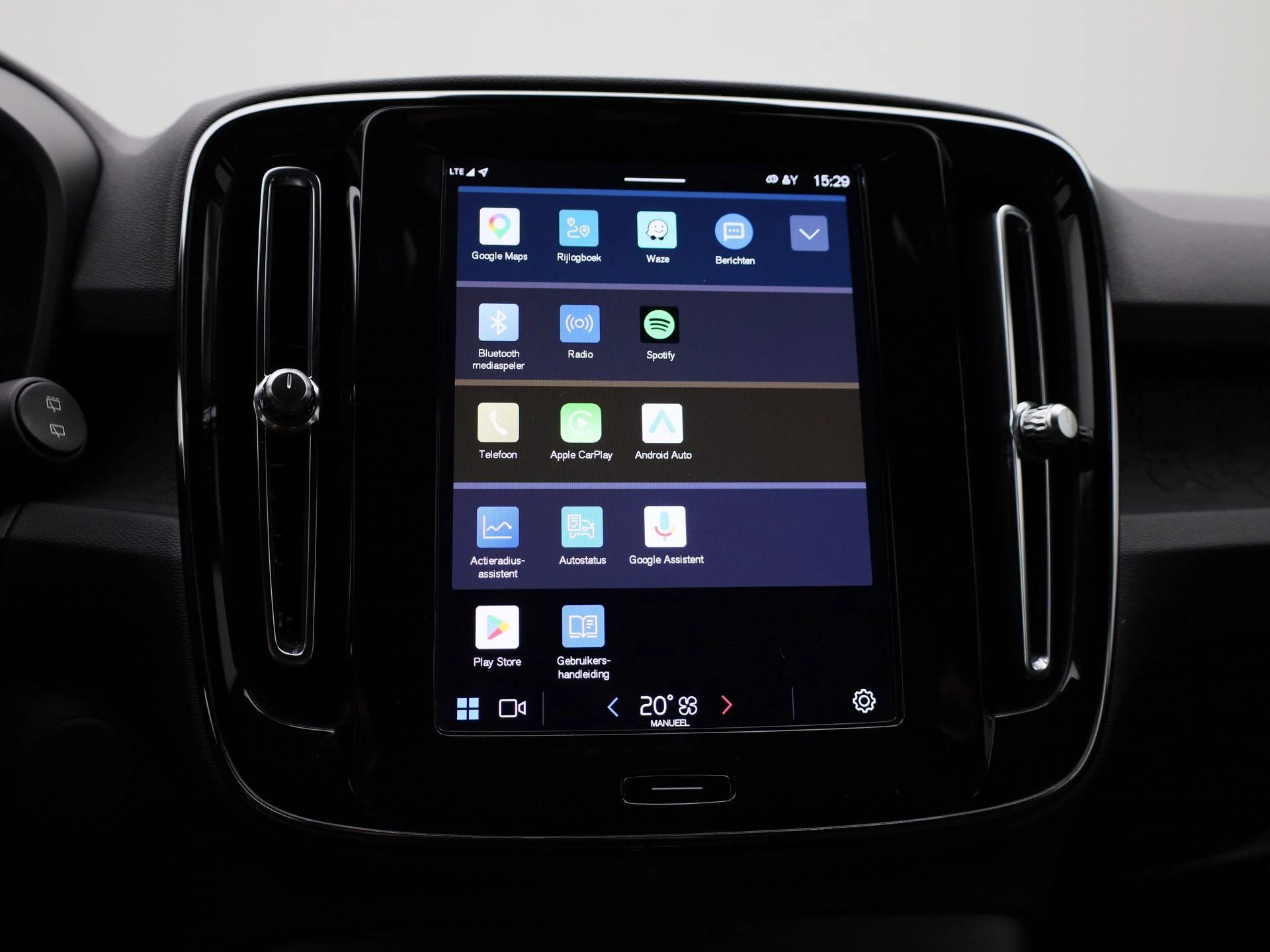 Volvo XC40 Recharge Core