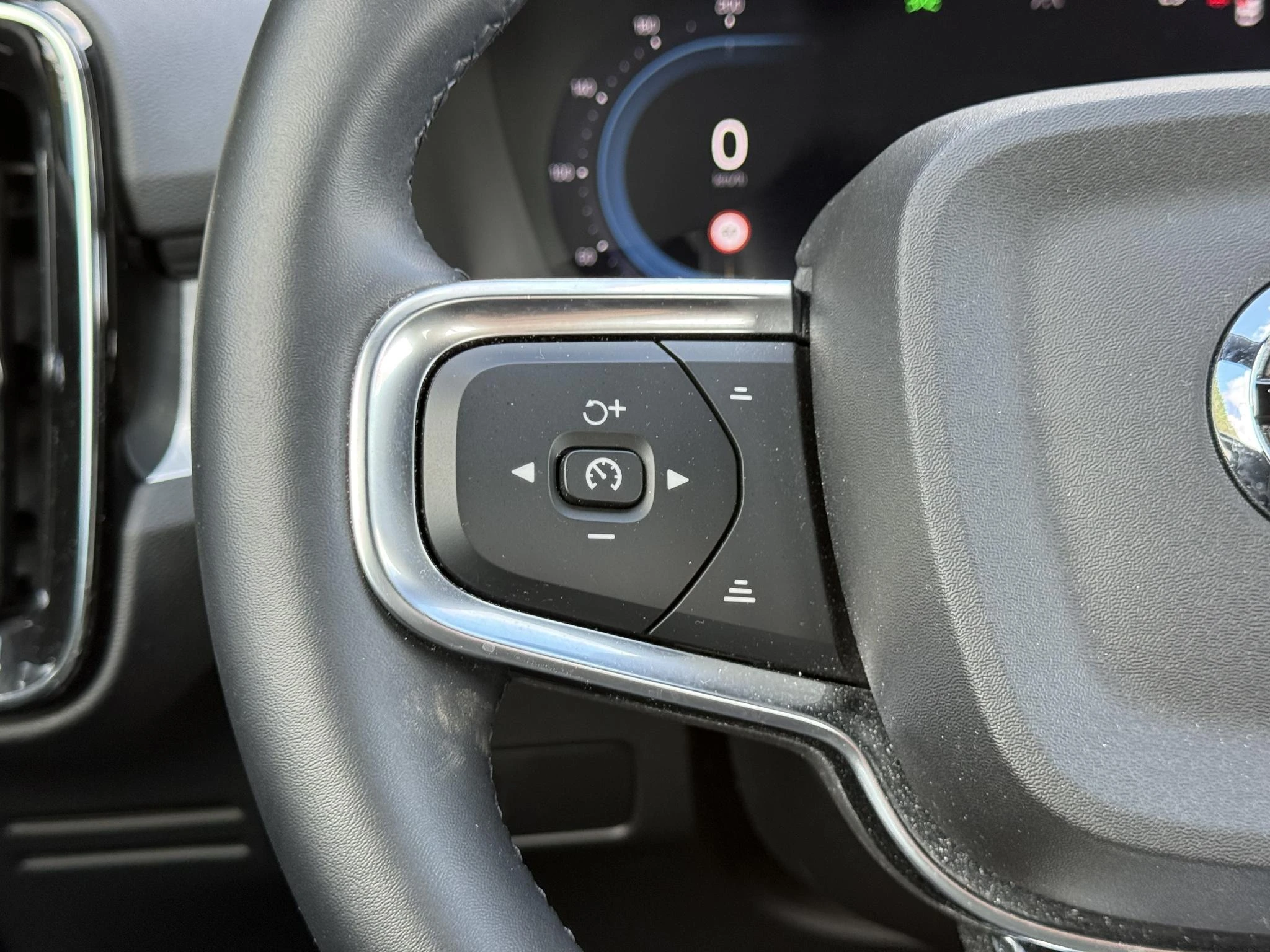 Volvo-XC40-image-17