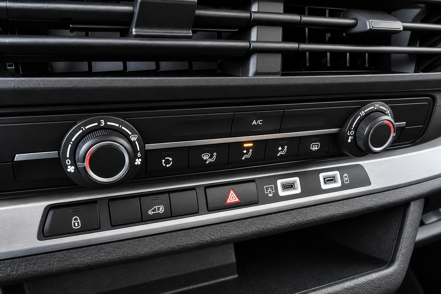 Opel-Vivaro-e-image-17