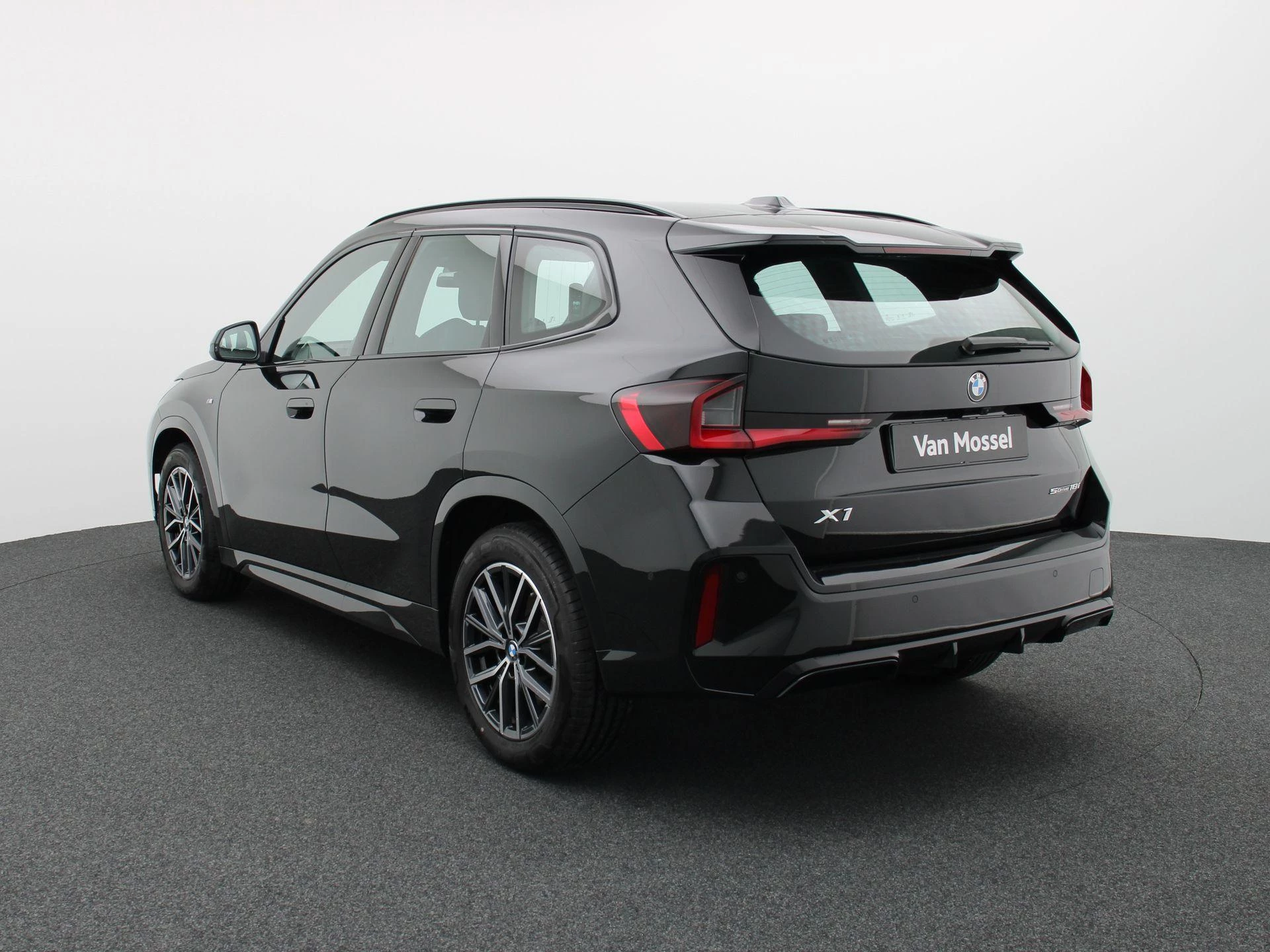 BMW X1 sDrive18i M PACK