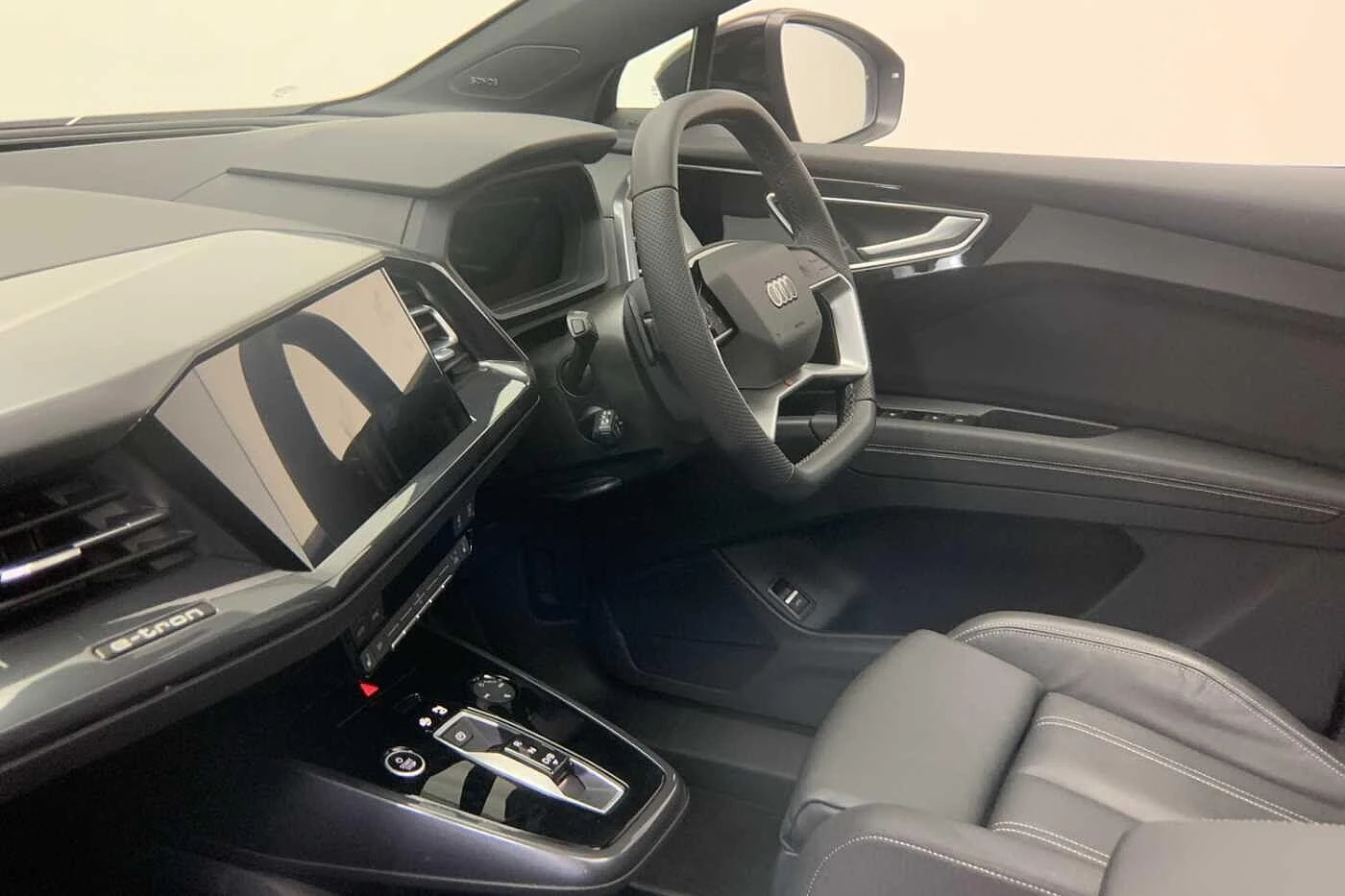 Audi-Q4 Sportback e-tron-image-1