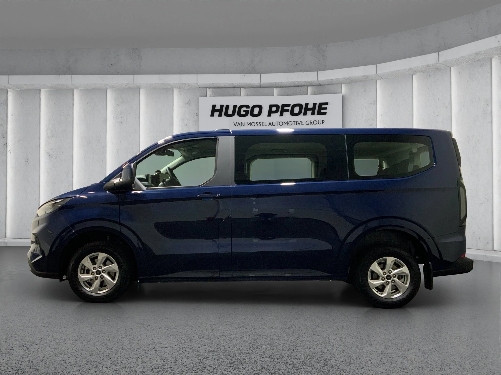 Ford Tourneo Custom Trend 2.0 EcoBlue 100kW 320 L1 Van. 4-türig