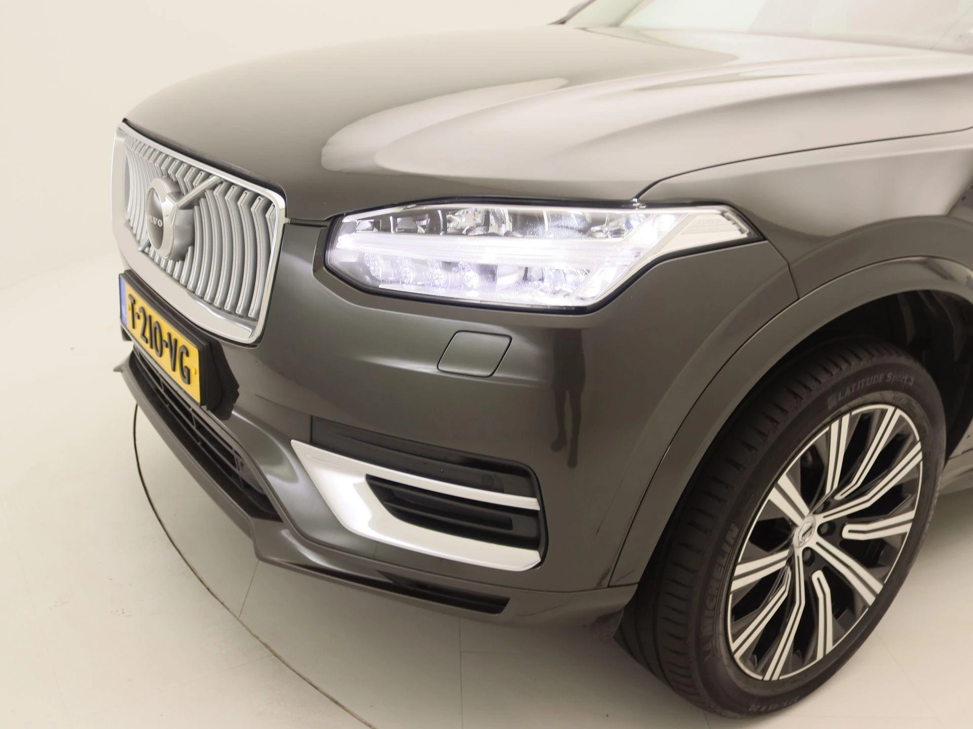 Volvo-XC90-image-17