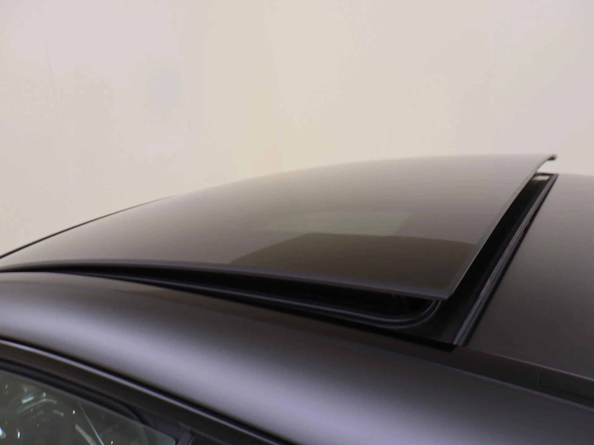 Mercedes-Benz-CLE-image-38