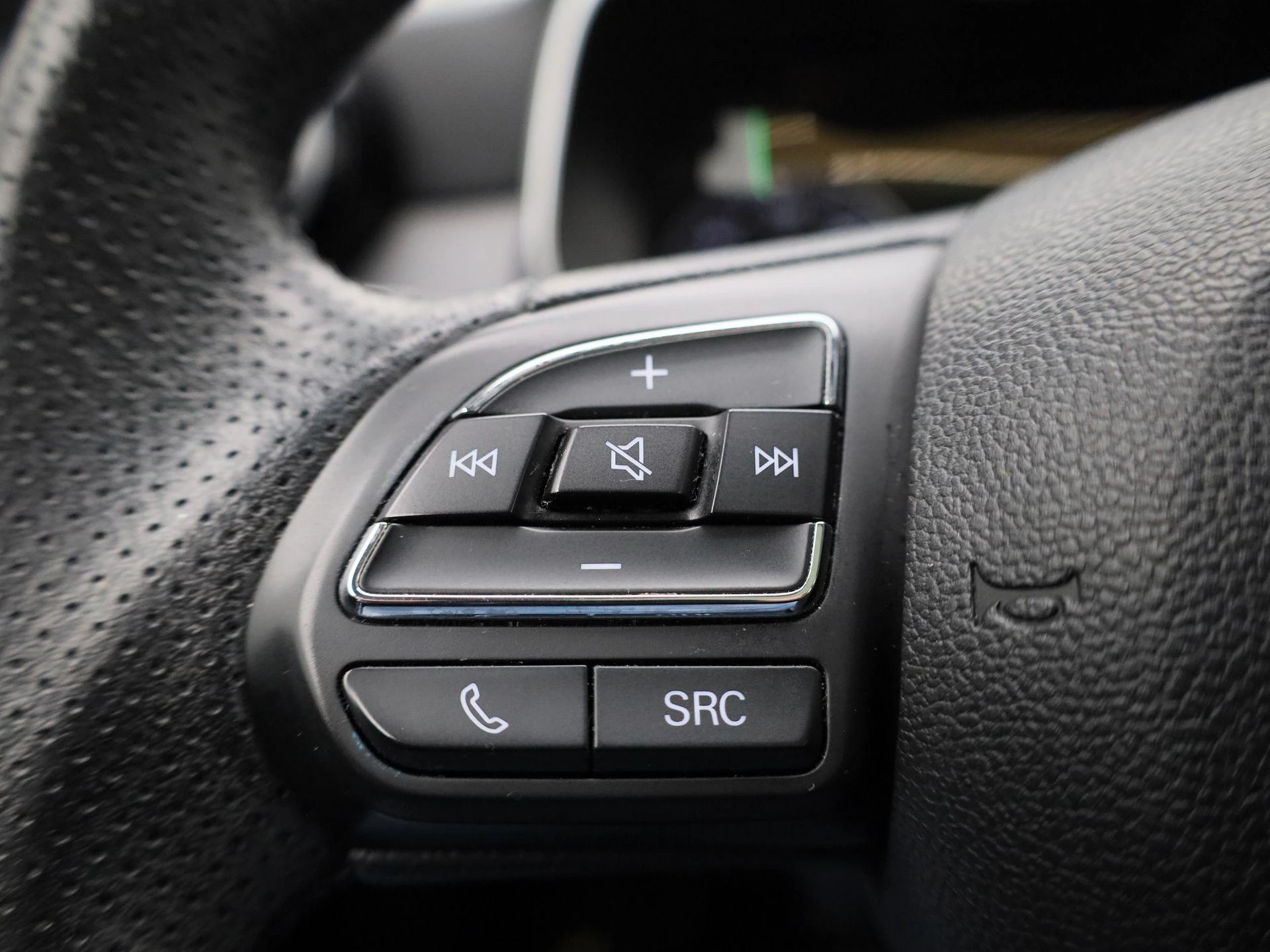 MG-ZS EV-image-17
