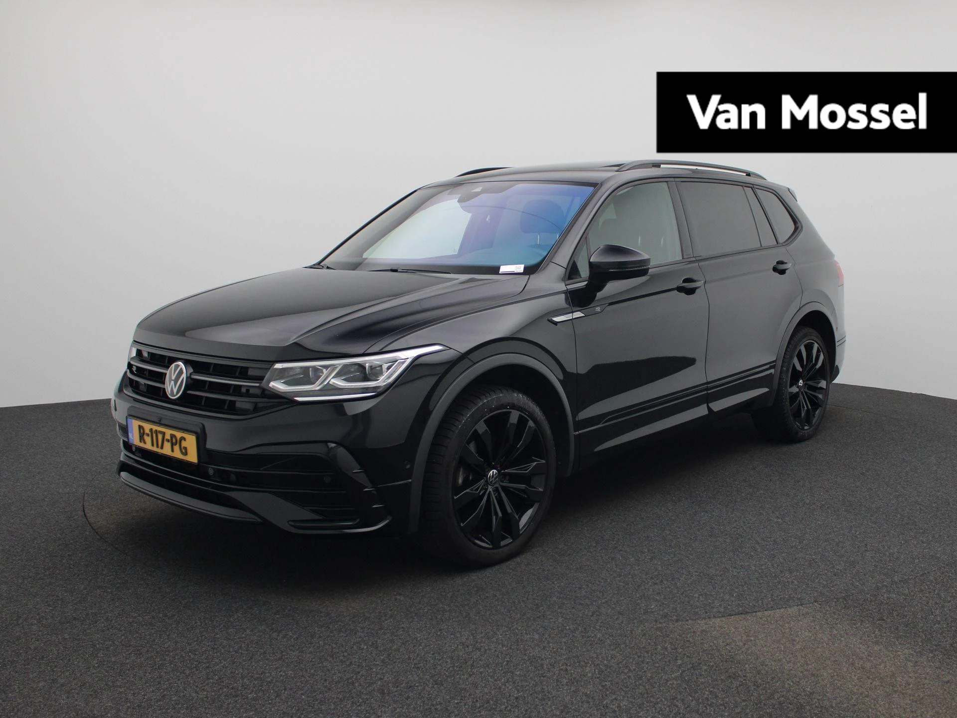 Volkswagen-Tiguan Allspace-image-0