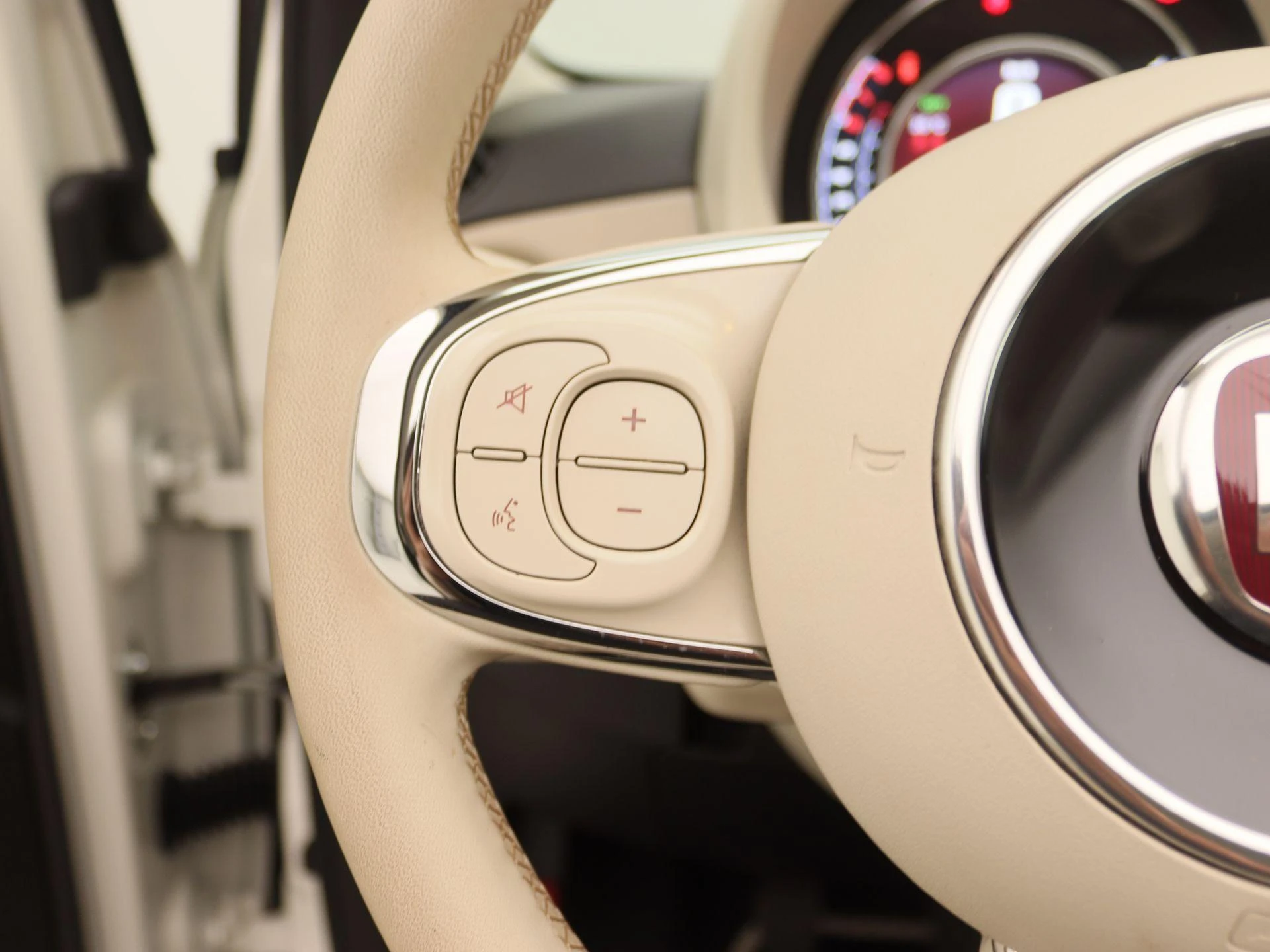 Fiat-500C-image-18