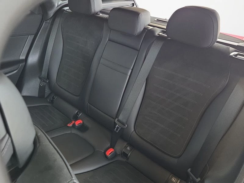 Mercedes-Benz GLC 300 d 4M AMG KEYLESS-GO SHZ KLIMA LED AMG LineX254 GLC 300 d 4M AMG KEYLESS-GO SHZ KLIMA LED AMG Line