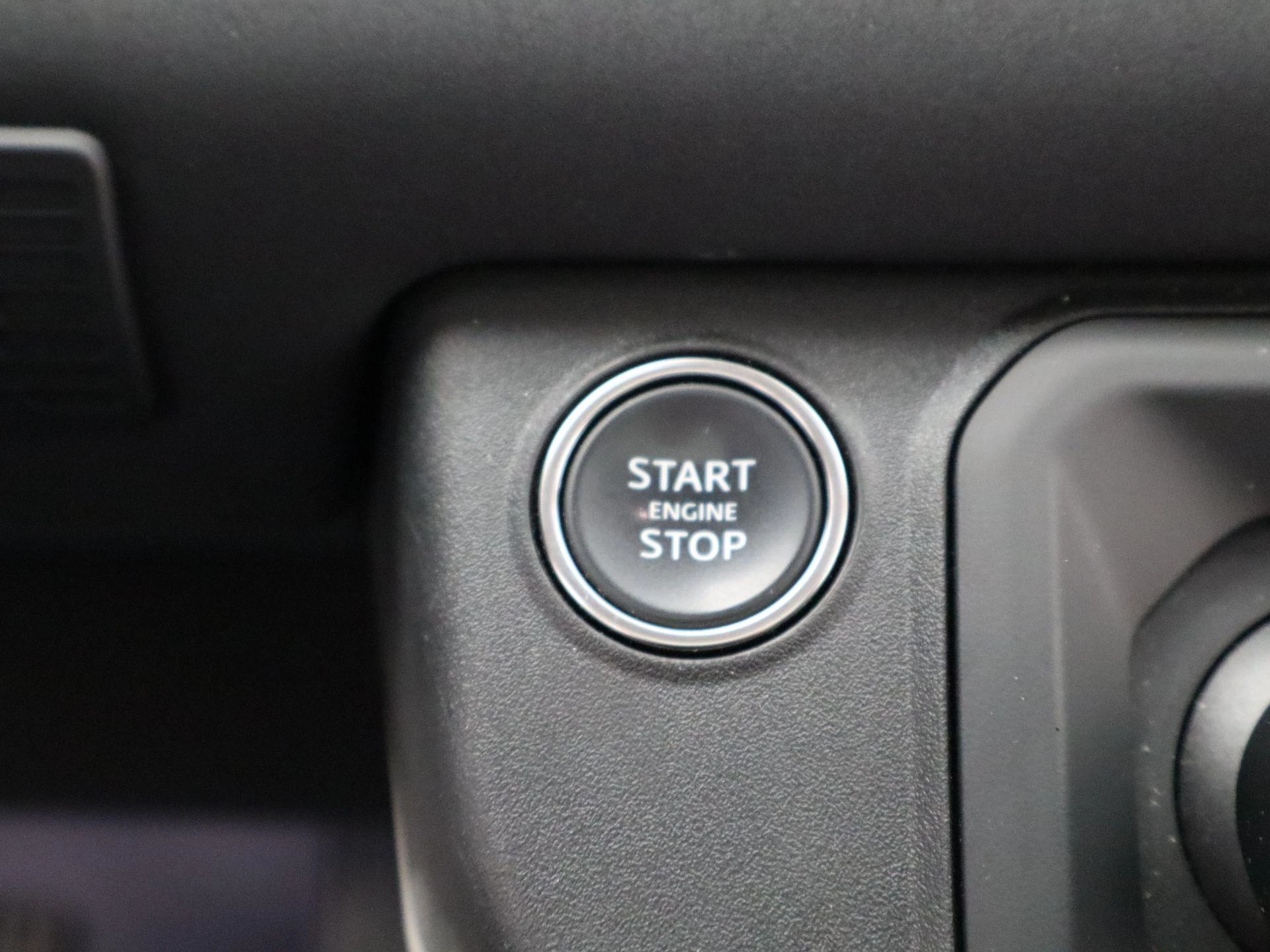 Land Rover Defender 110 P400e XS Edition