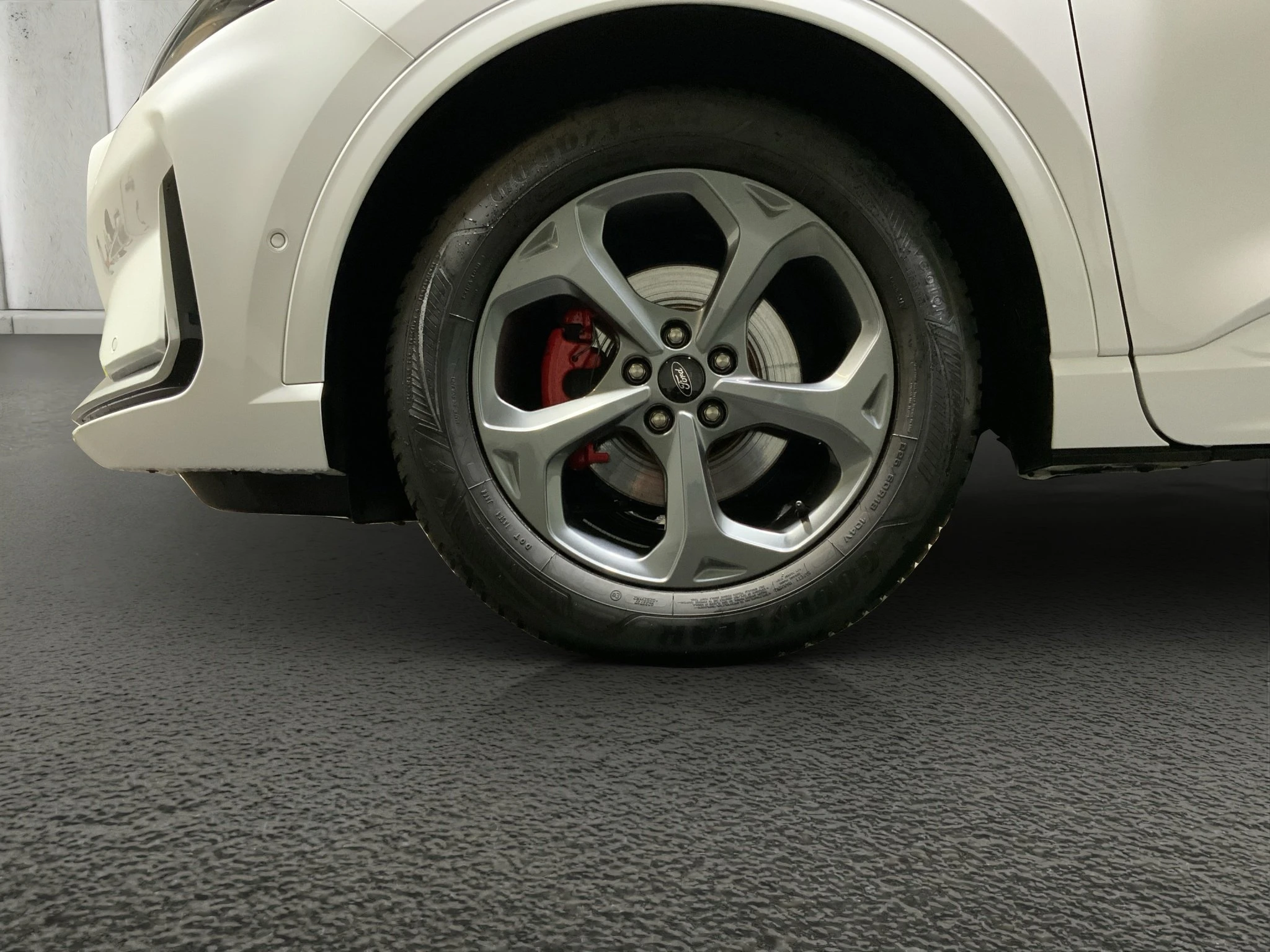 Ford-Kuga-image-8