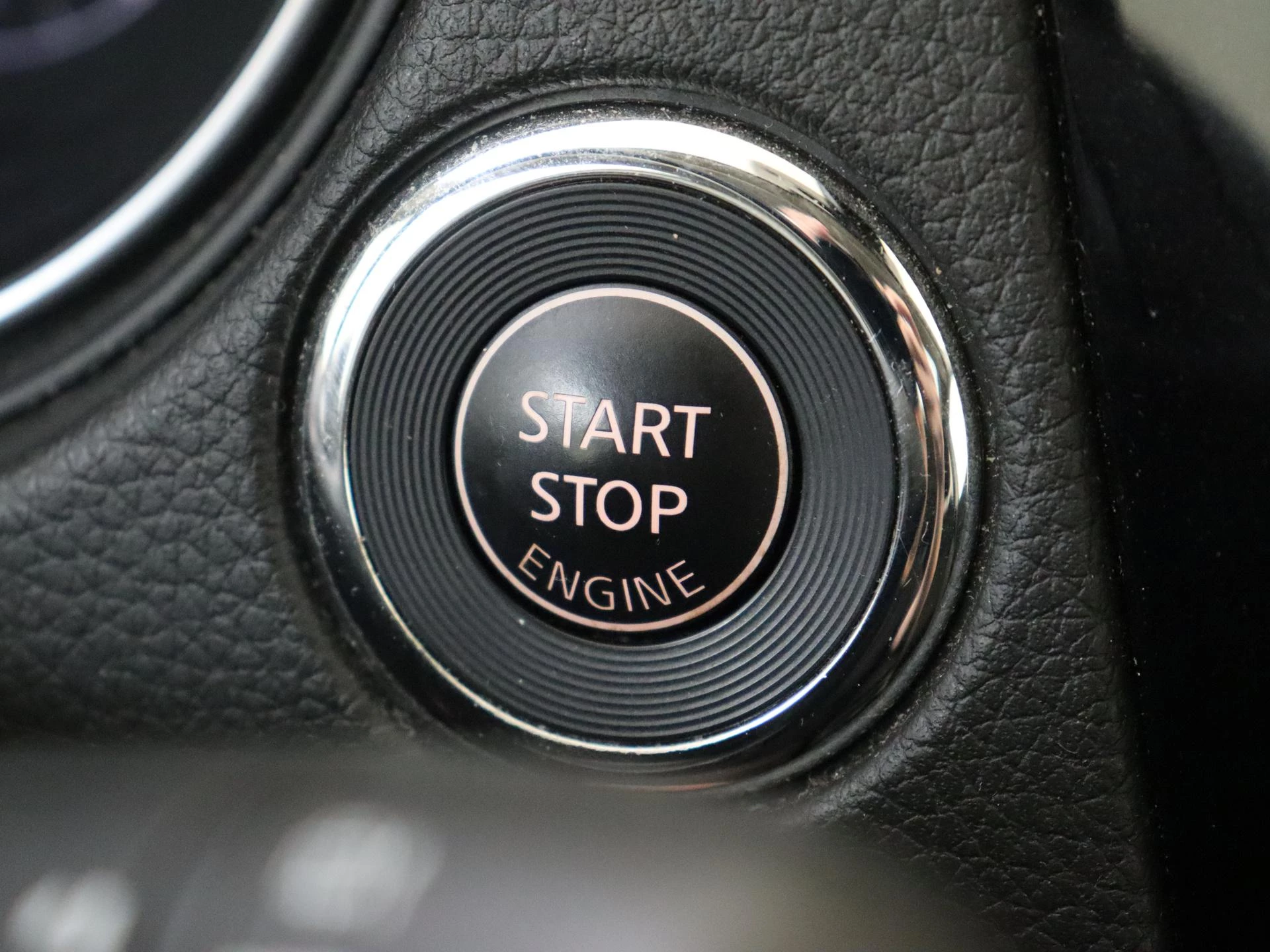 Nissan-QASHQAI-image-19