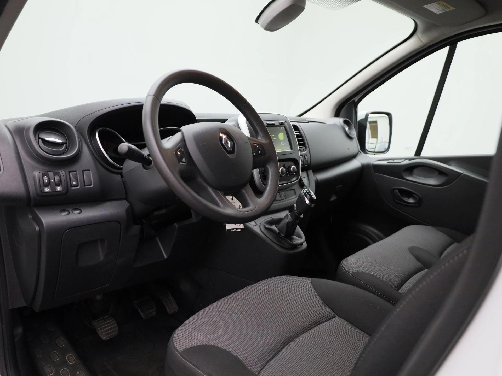 Renault Trafic 2.0 dCi 120 T29 L2H1 Work Edition