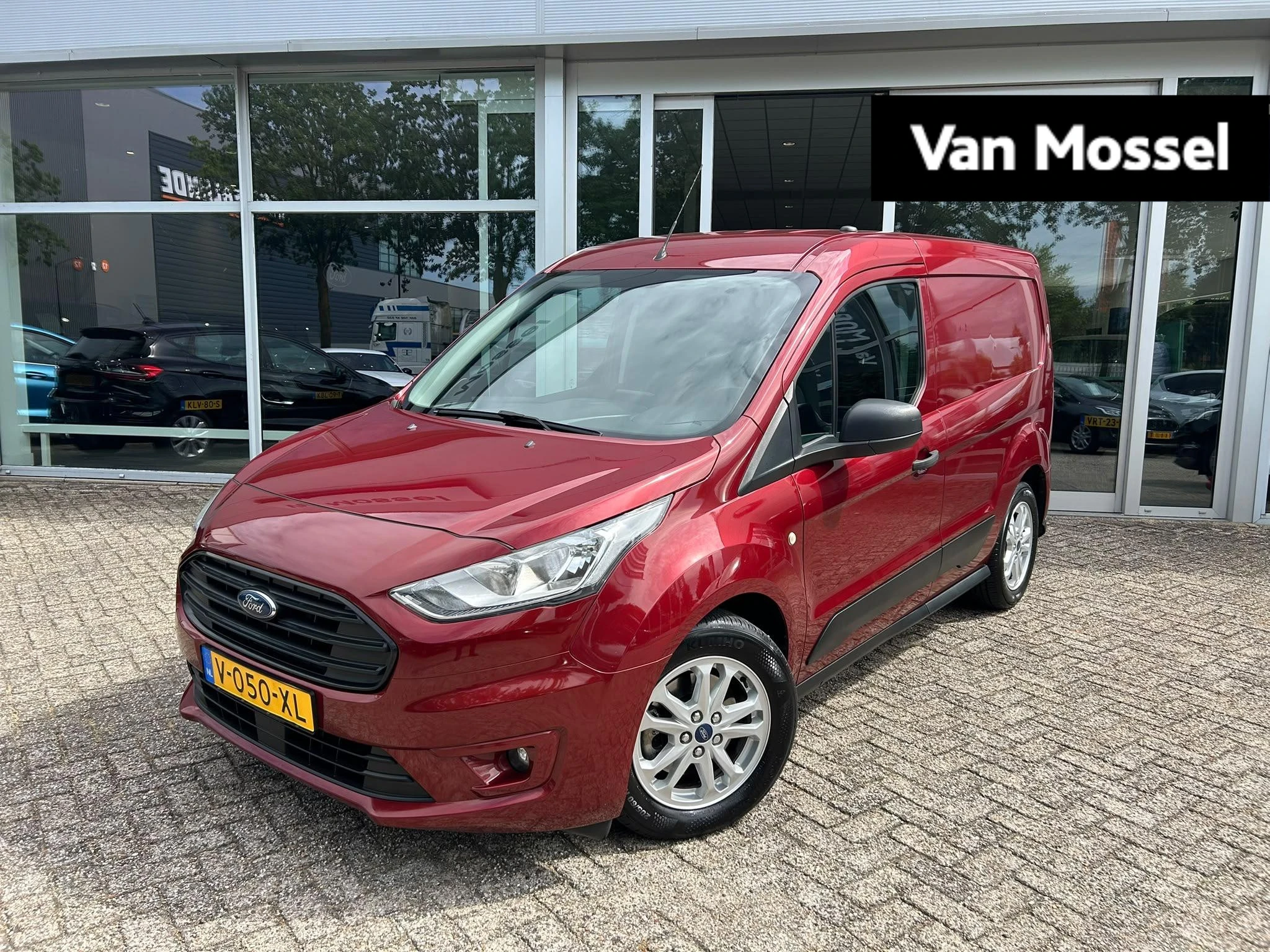 Ford-Transit Connect-image-0