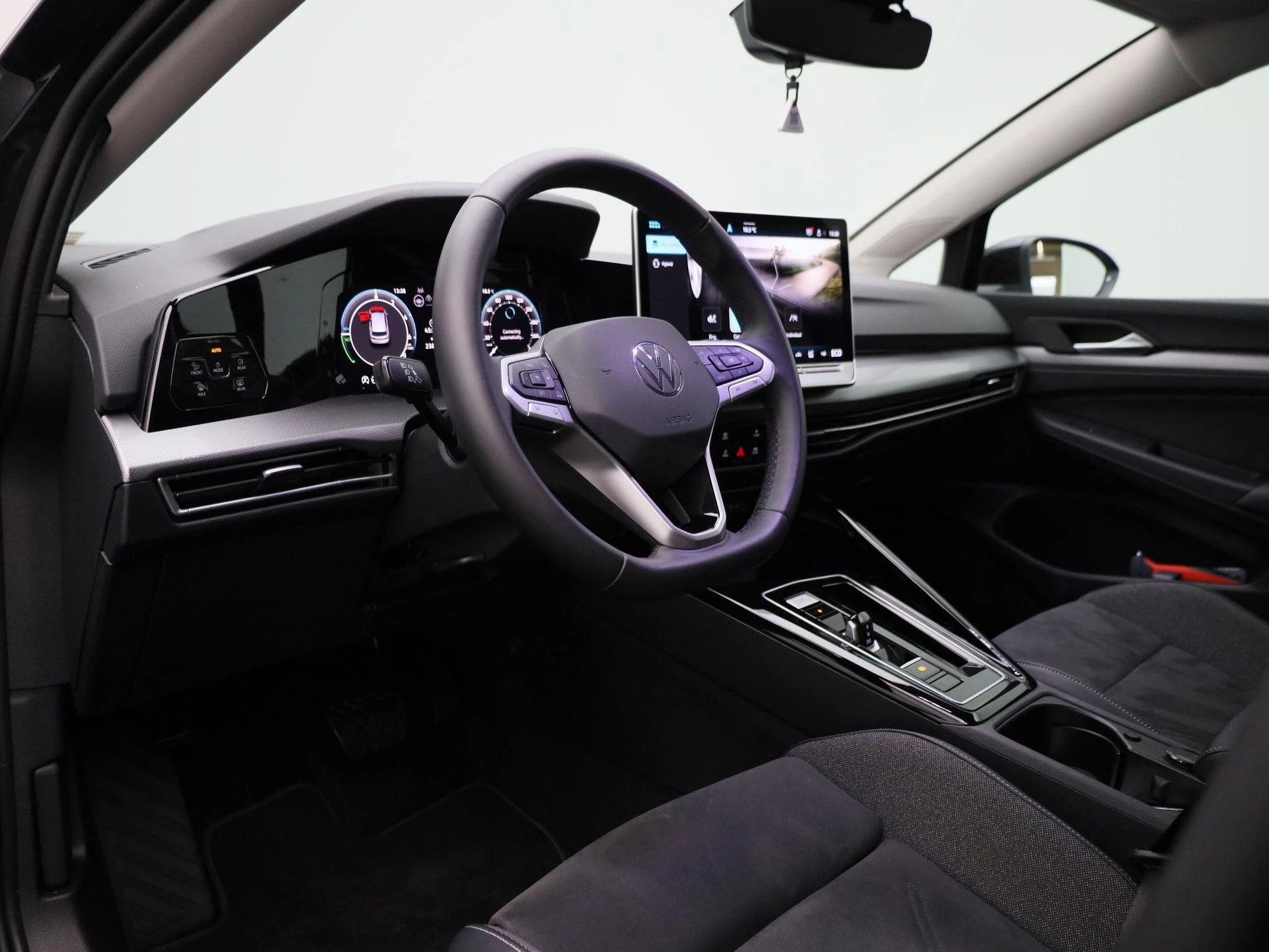 Volkswagen Golf 1.5 eHybrid Style Edition 204 PK|