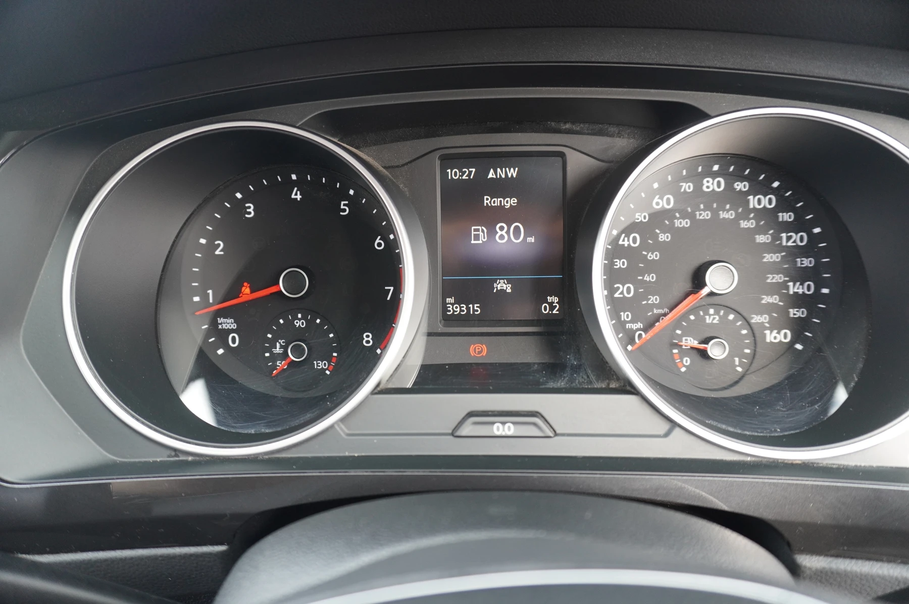 Volkswagen-Tiguan-image-7