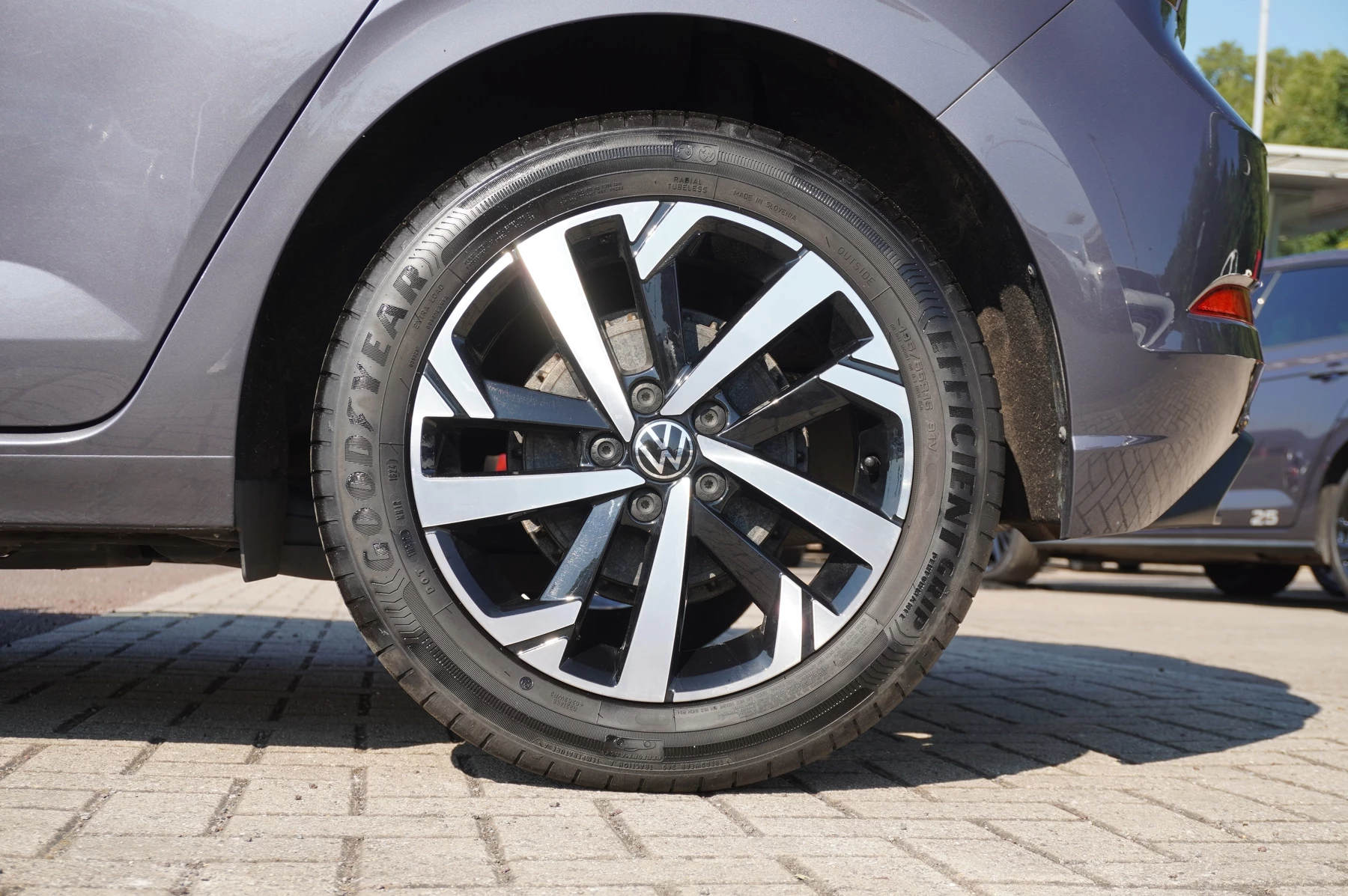 Volkswagen-Polo-image-34
