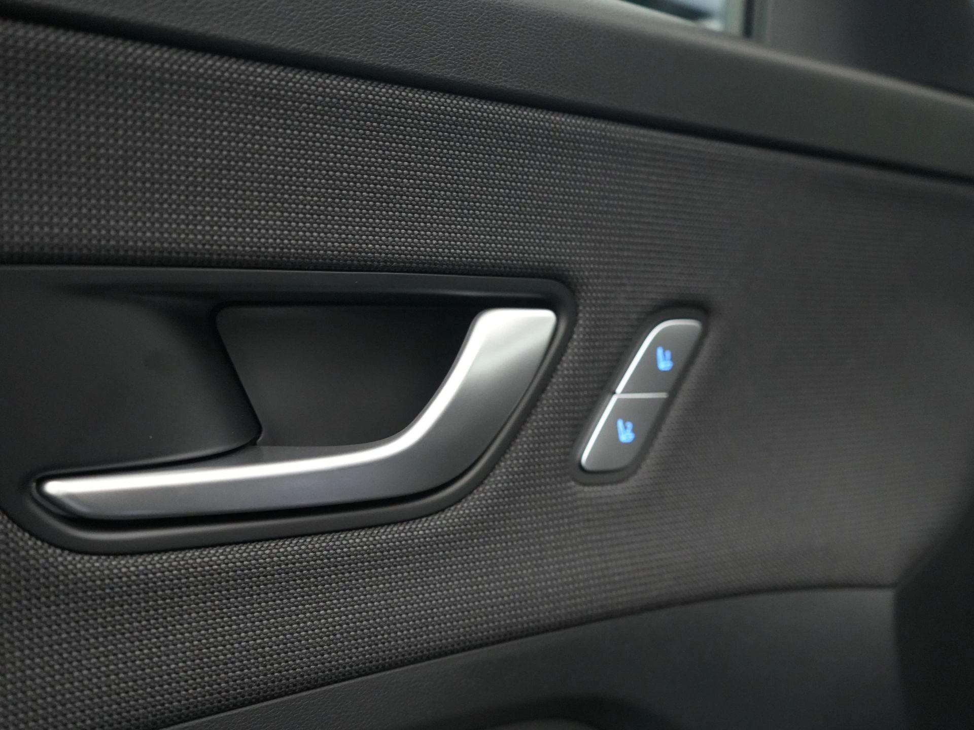 Hyundai-Kona-image-31