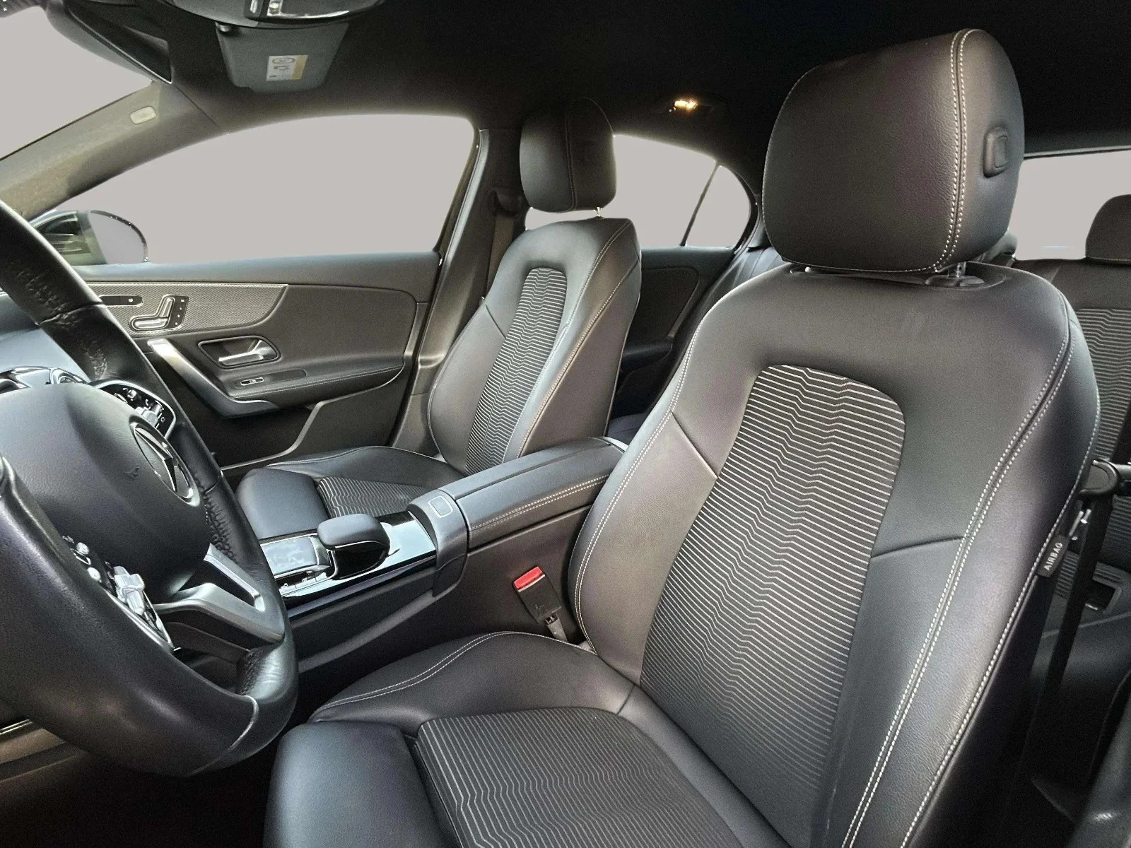 Mercedes-Benz-A-Klasse-image-9