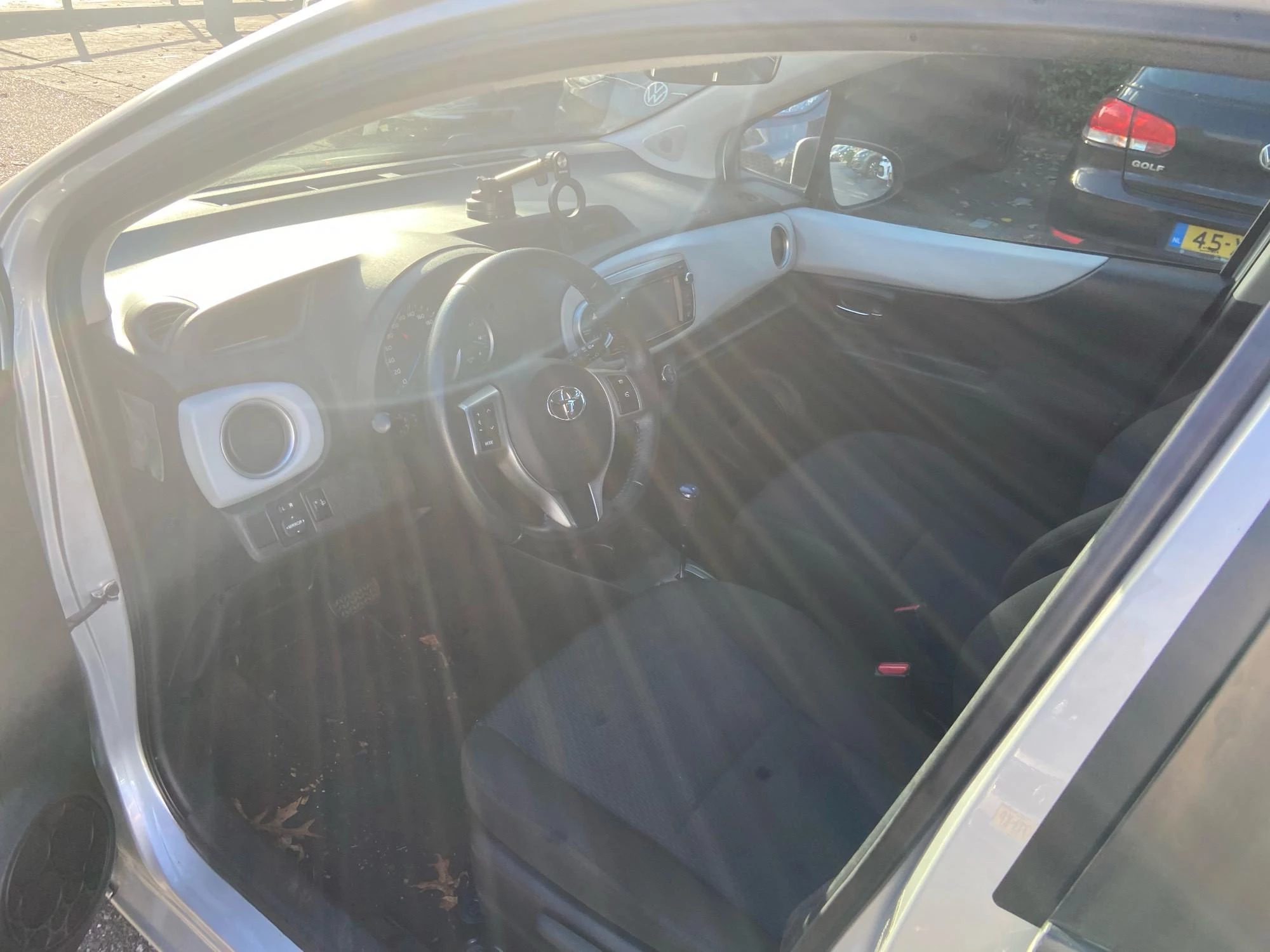 Toyota-Yaris-image-8