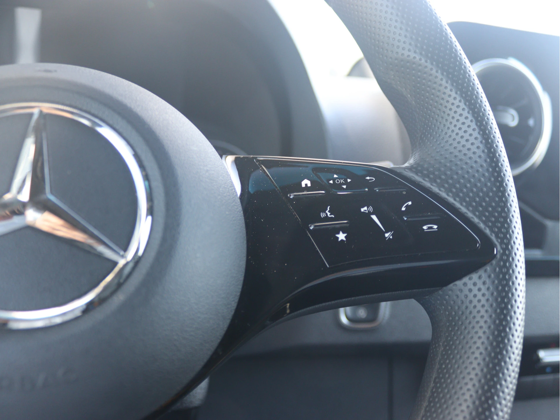 Mercedes-Benz-Sprinter-image-7