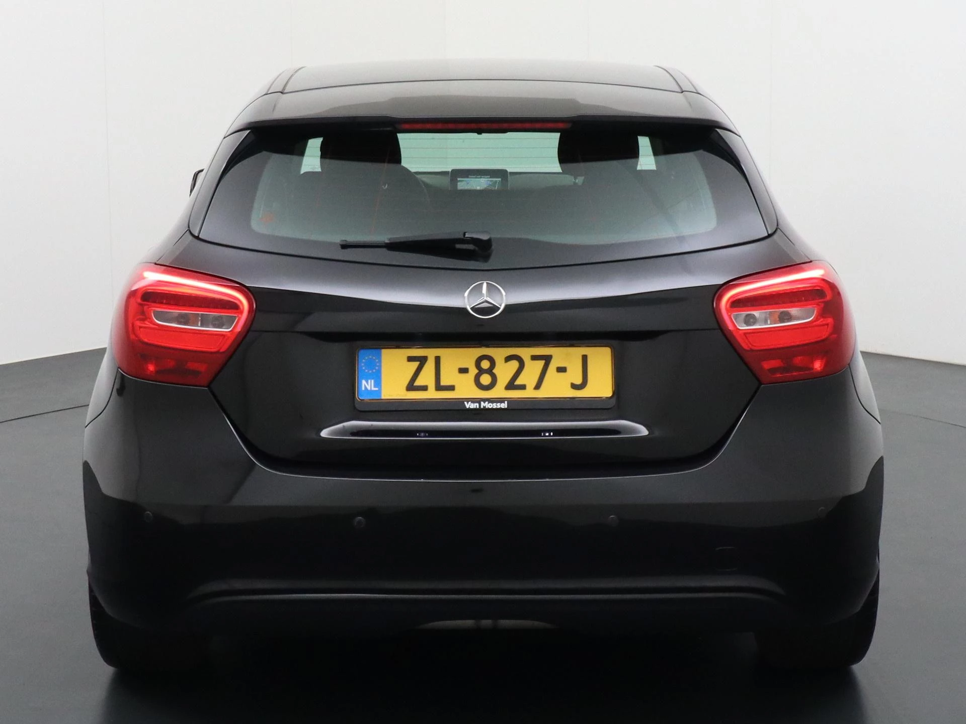 Mercedes-Benz-A-Klasse-image-25