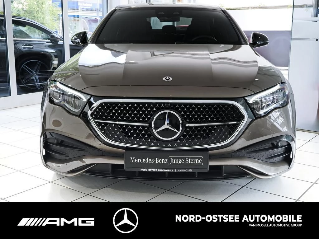 Mercedes-Benz E-Klasse 300 e AMG LEDER DISTRO SUPERSCREEN NIGHT SOUND AMG Line