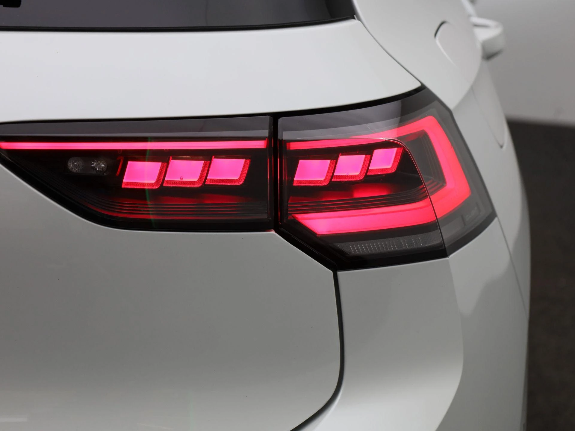 Volkswagen-Golf-image-47