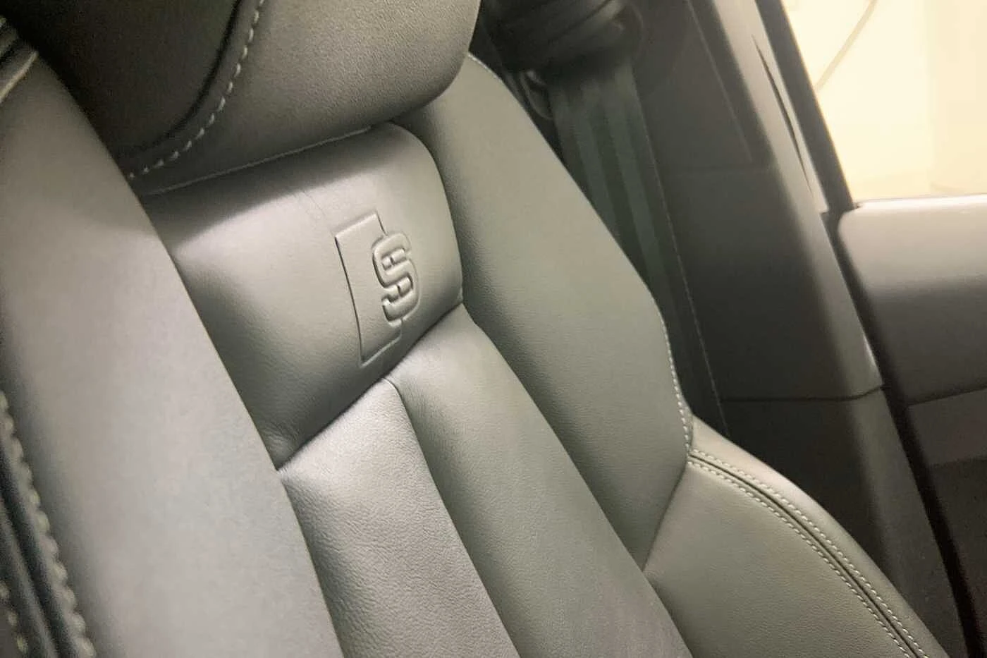 Audi-Q4 e-tron-image-18
