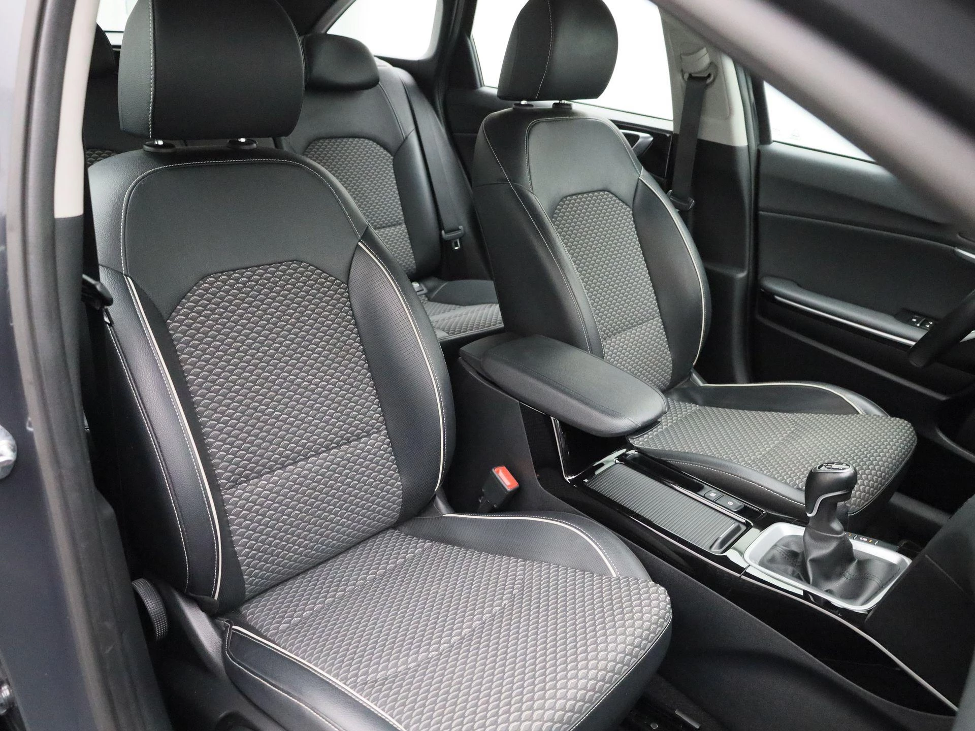 Kia-cee'd-image-33