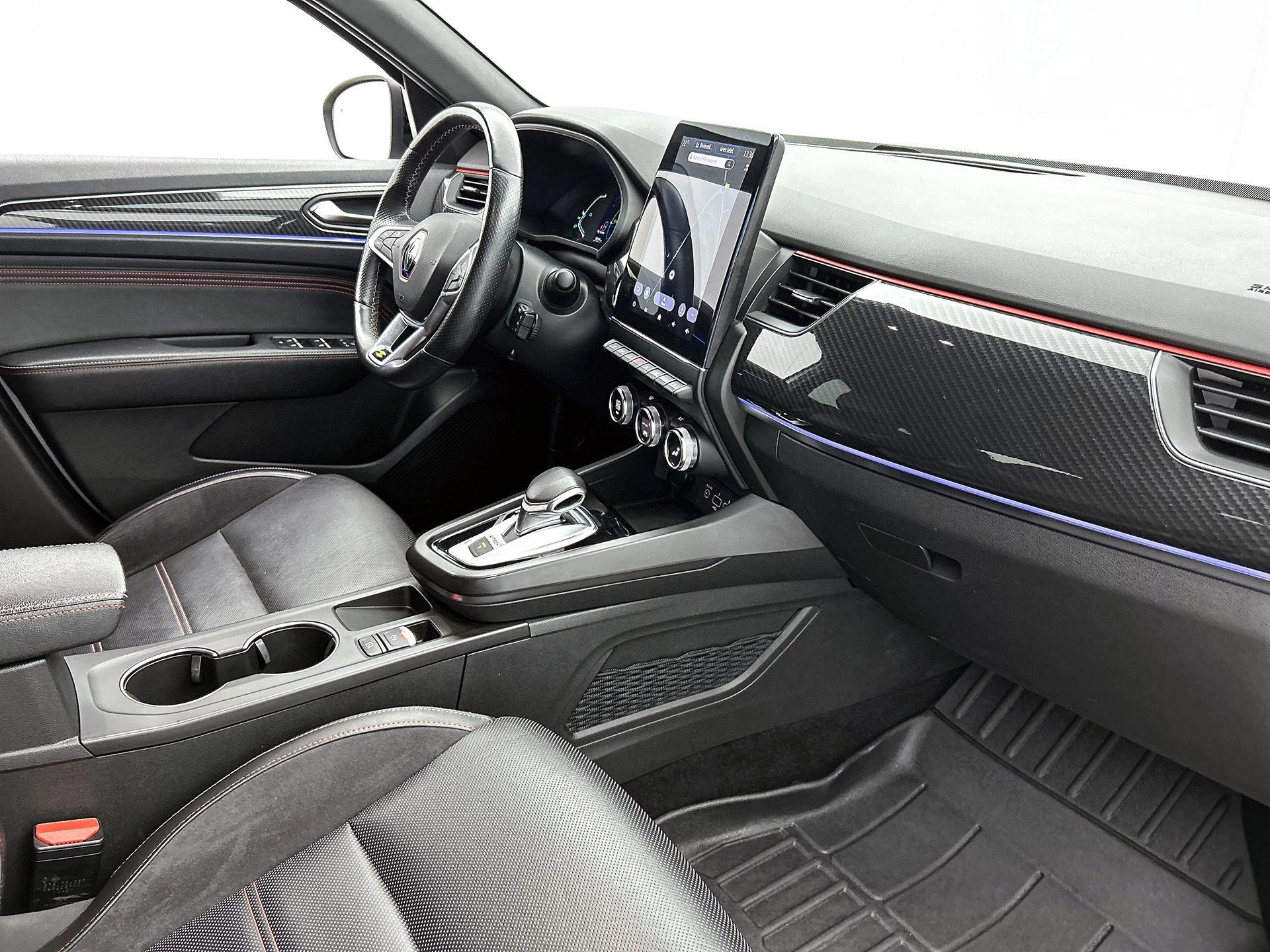 Renault-Arkana-image-19