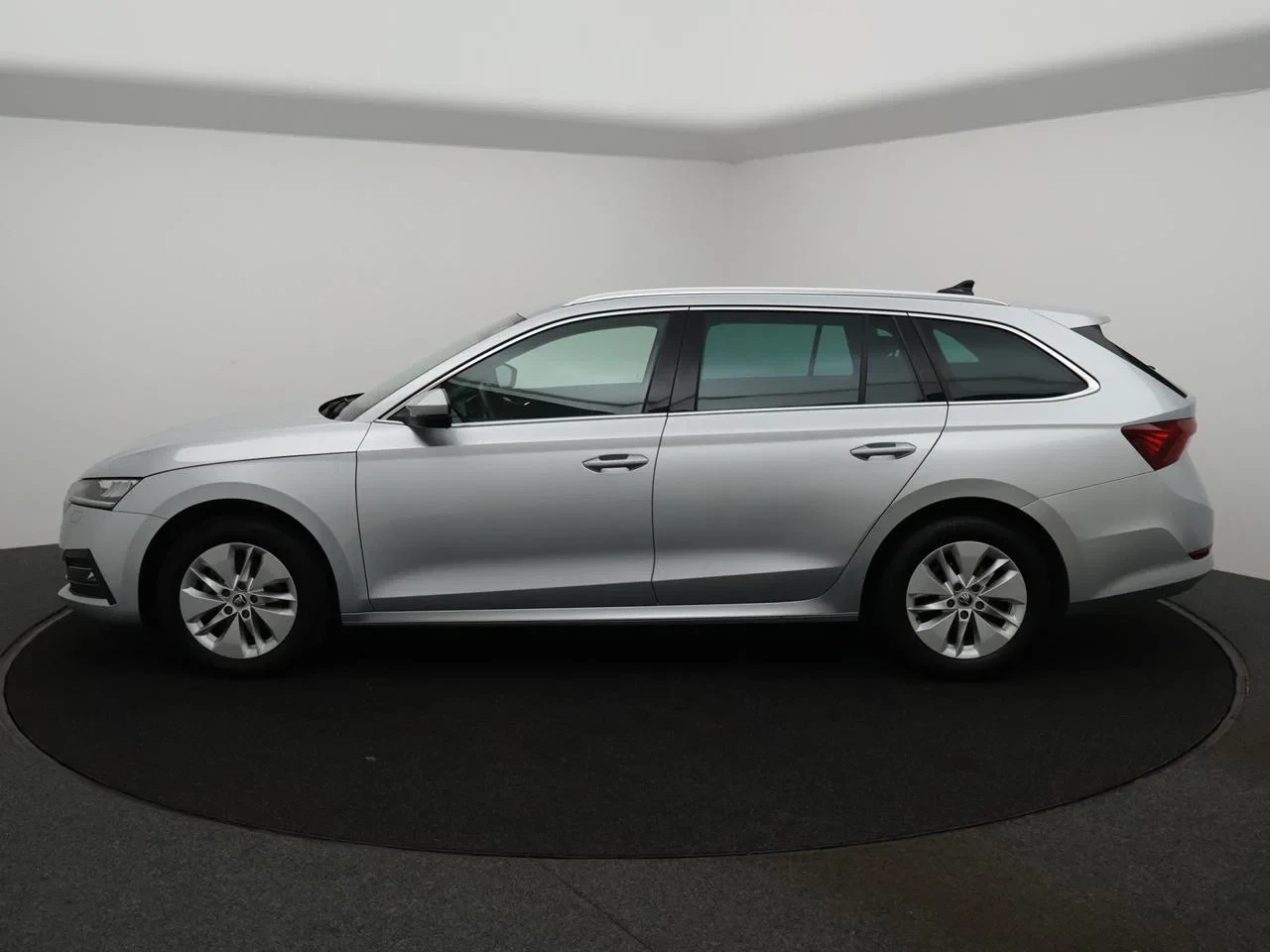 Škoda-Octavia-image-6