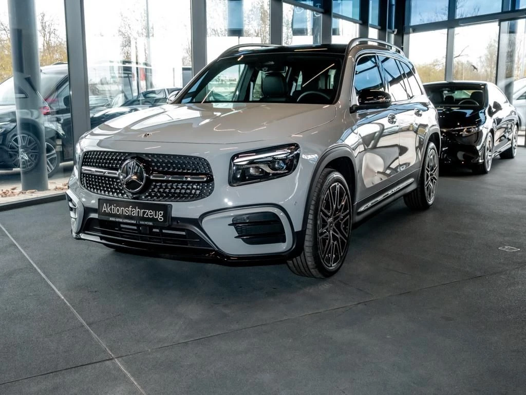 Mercedes-Benz-GLB 200 d-image-6