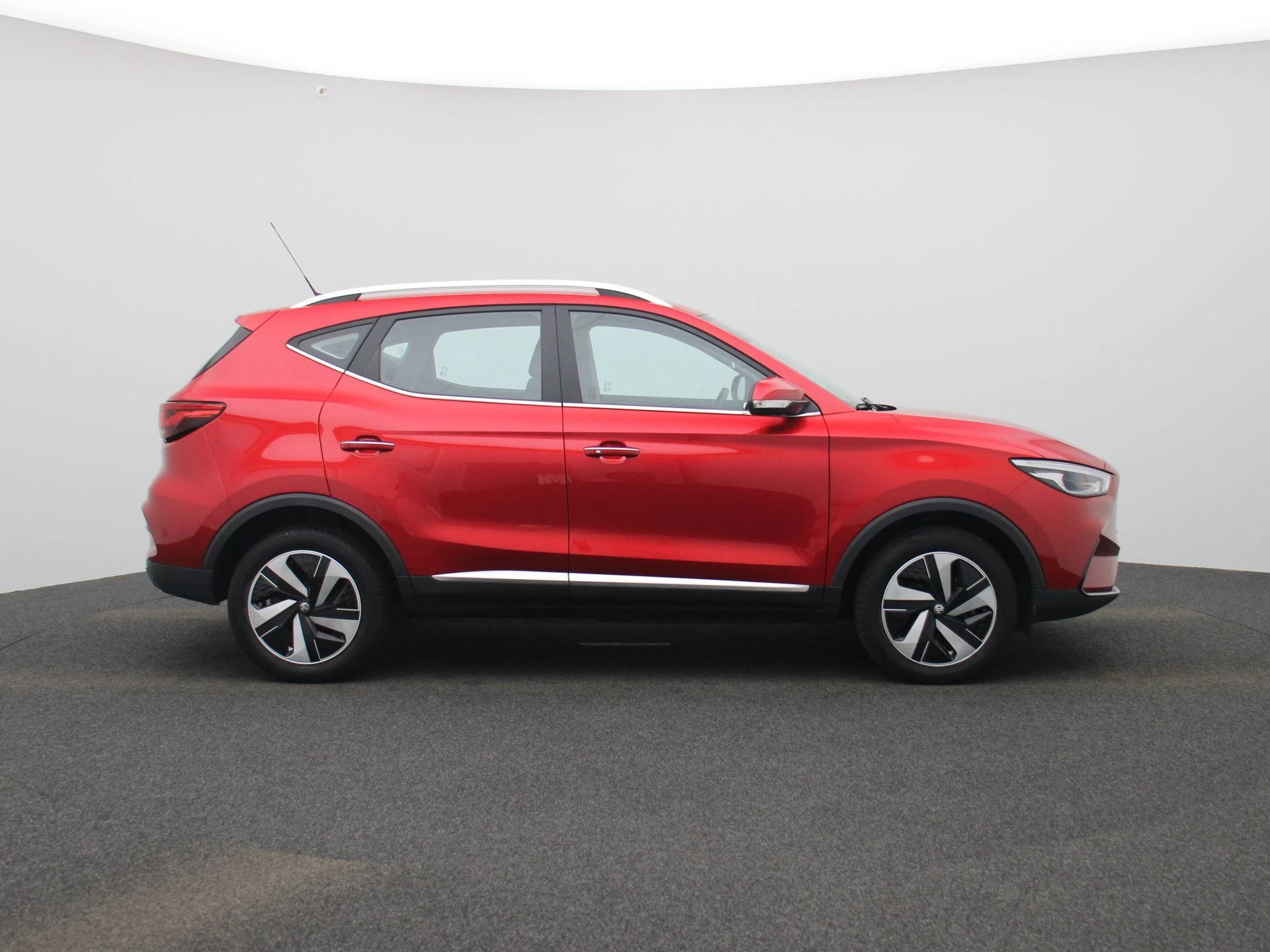 MG-ZS EV-image-6