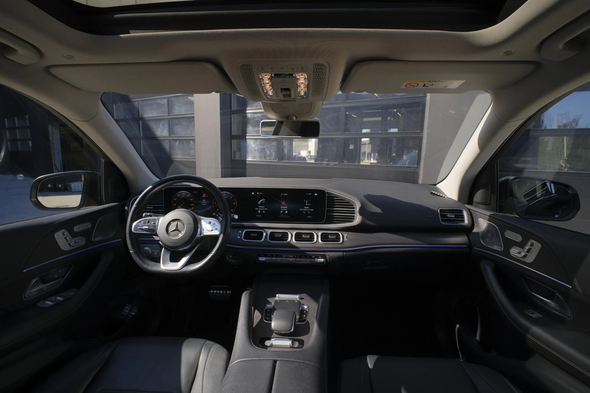 Mercedes-Benz-GLE-image-9