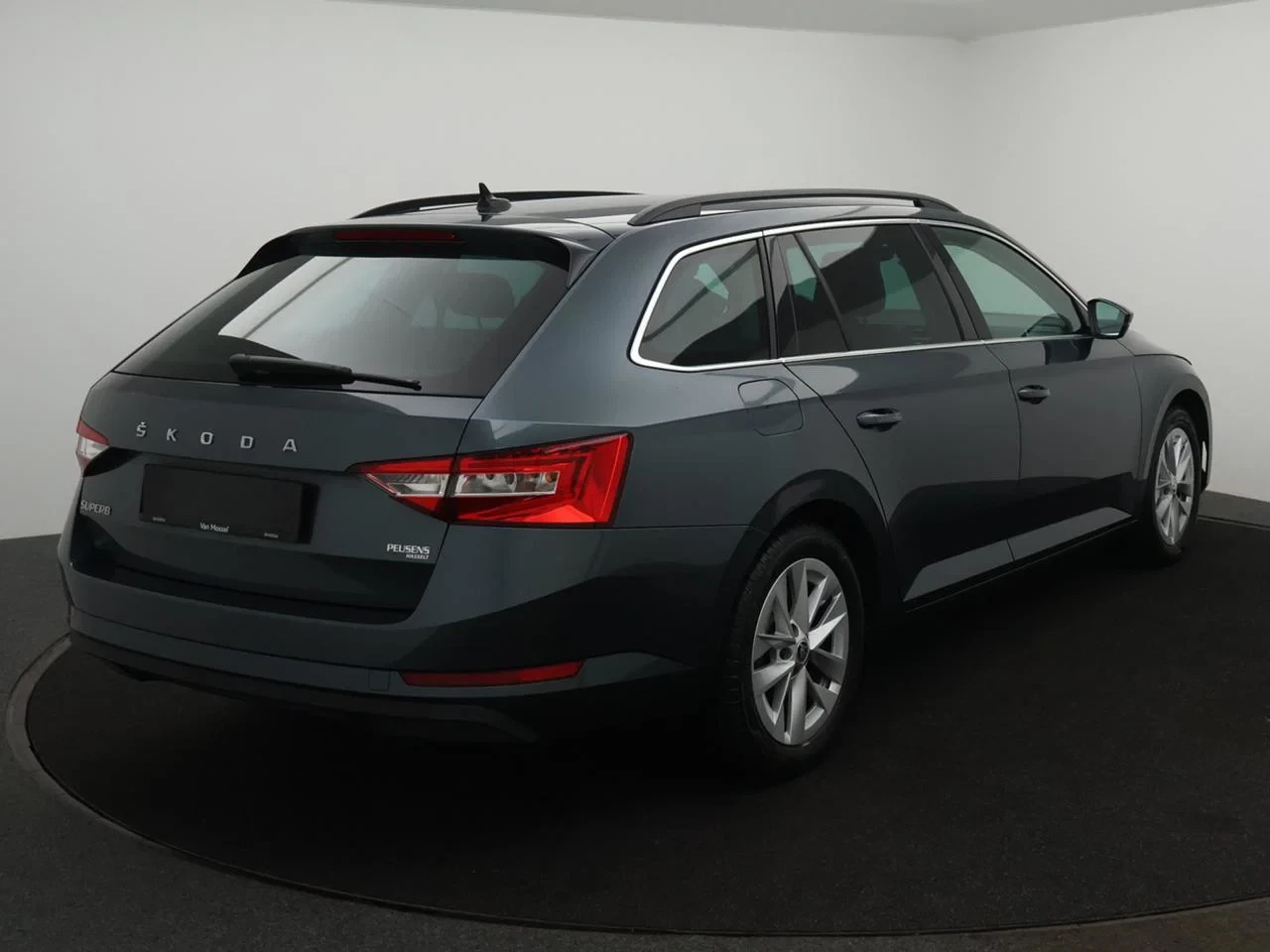Škoda Superb Combi 1.5TSI 150PK ACT *AUTOMAAT*NAVI*CRUISE*LED*PDC*APP CONNECT*BLTH*ZETELVERWARMING*