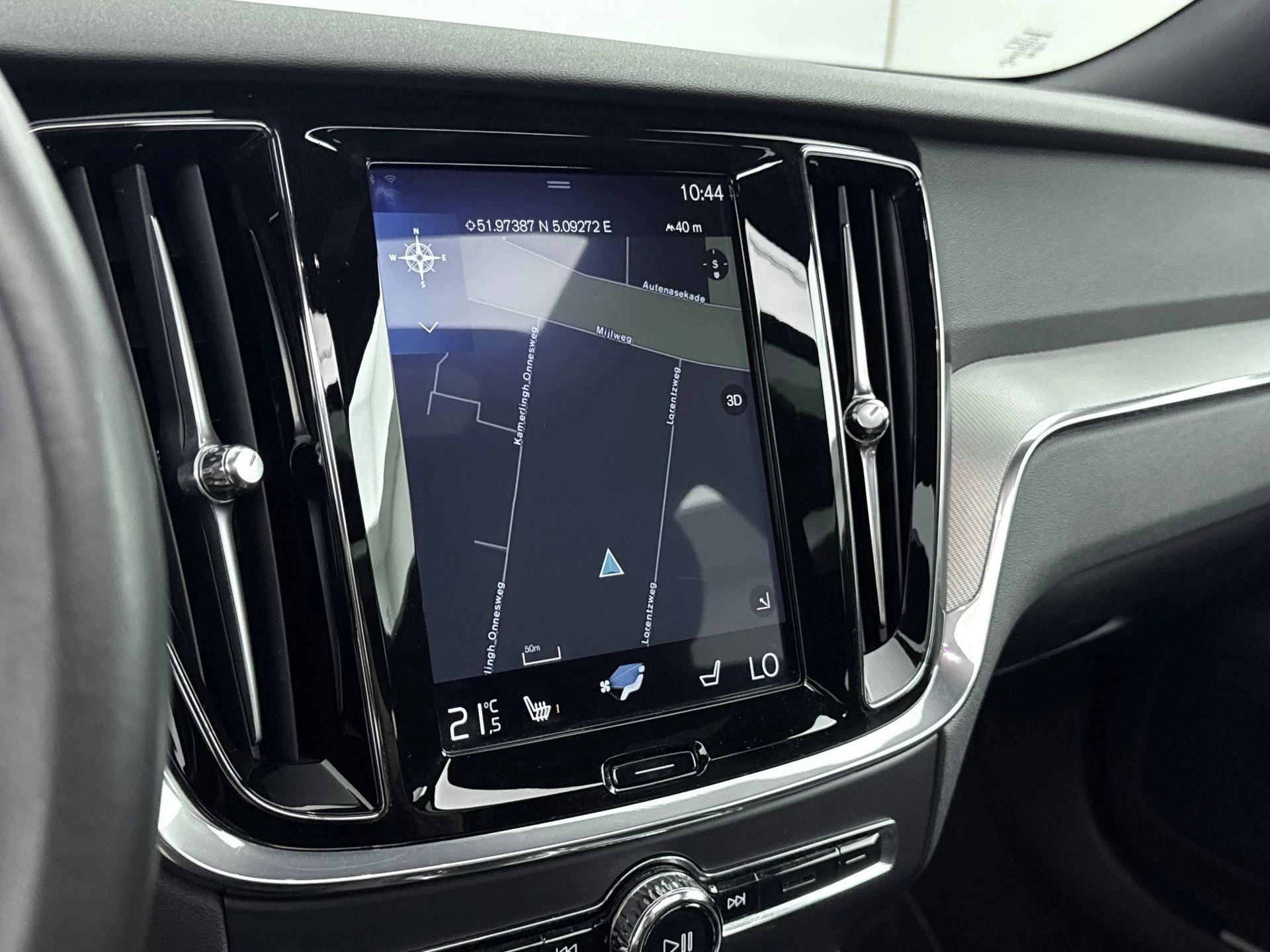 Volvo-V60-image-12