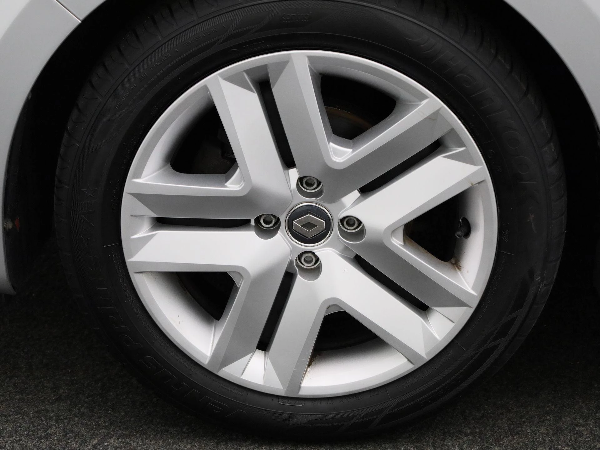 Renault-Clio-image-11