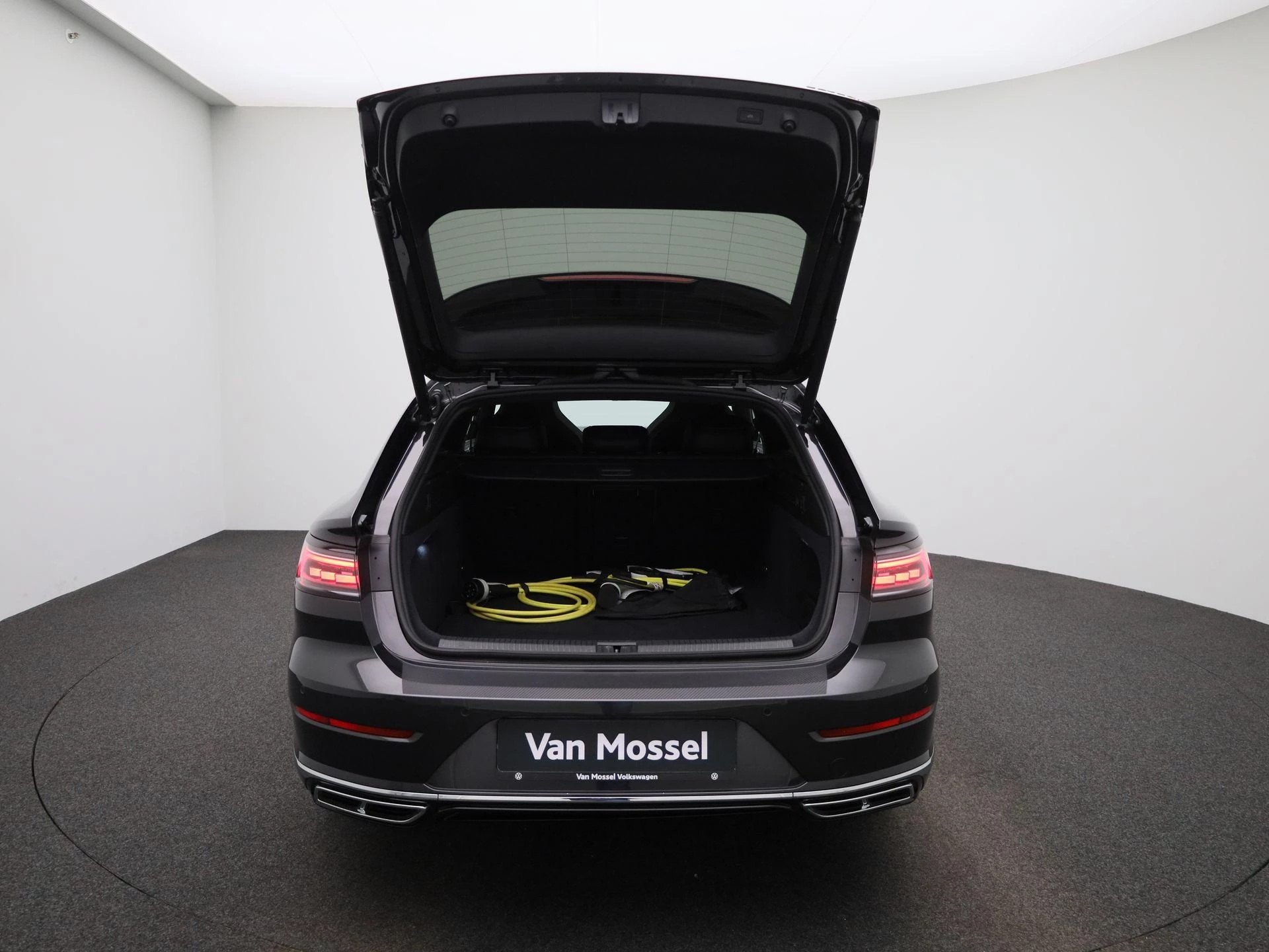 Volkswagen-Arteon-image-10