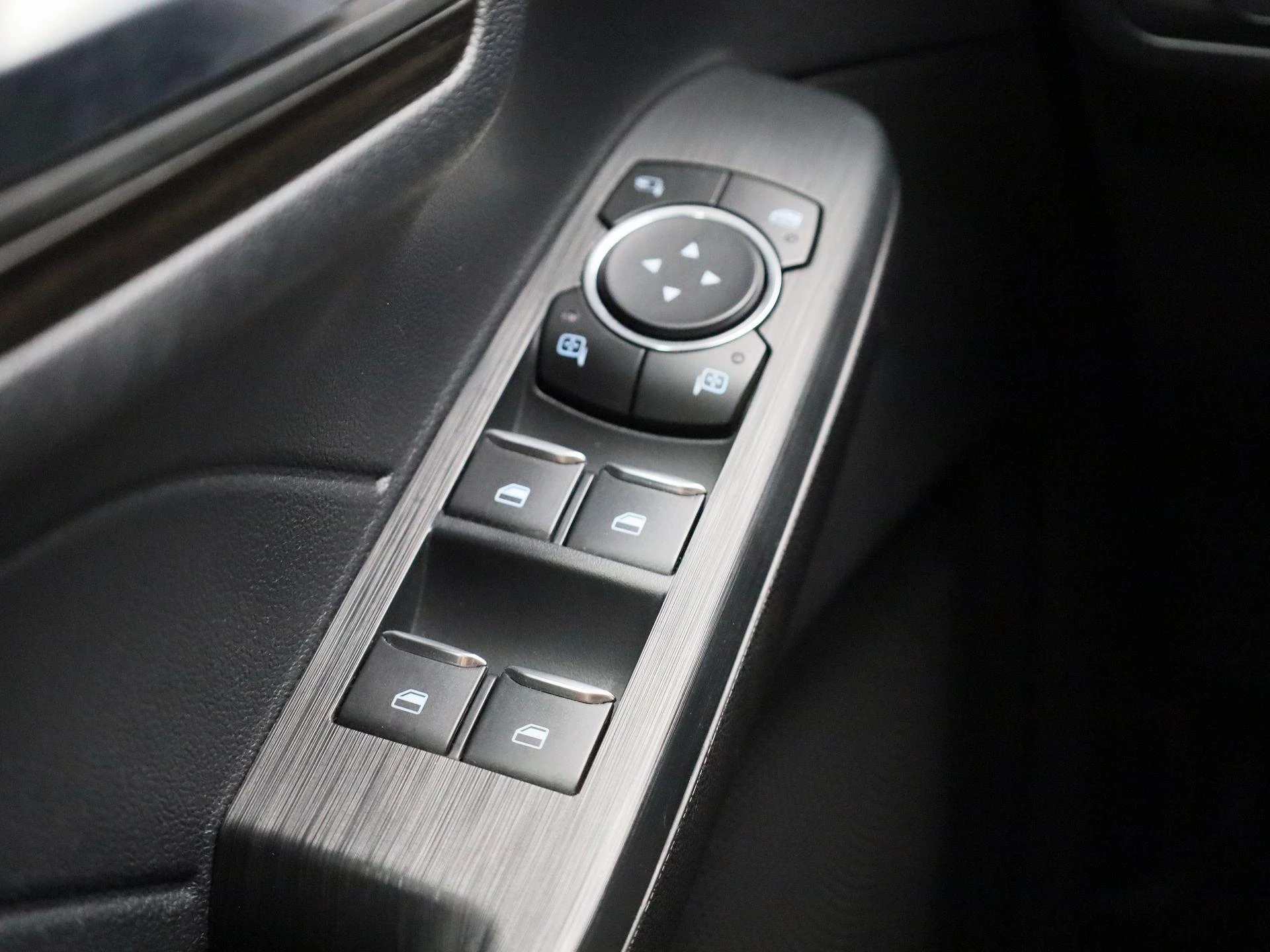 Ford-Kuga-image-30
