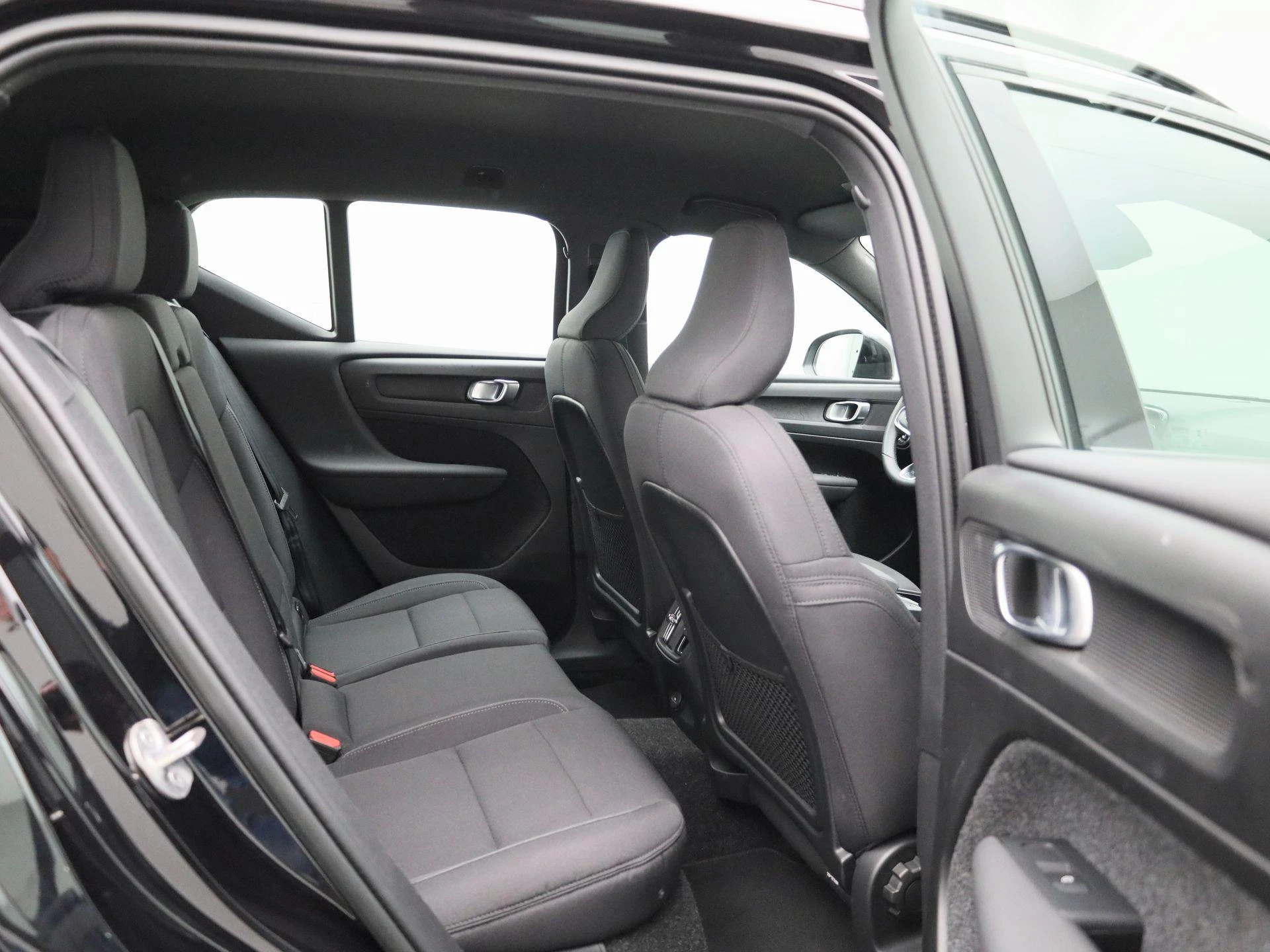 Volvo-XC40-image-33