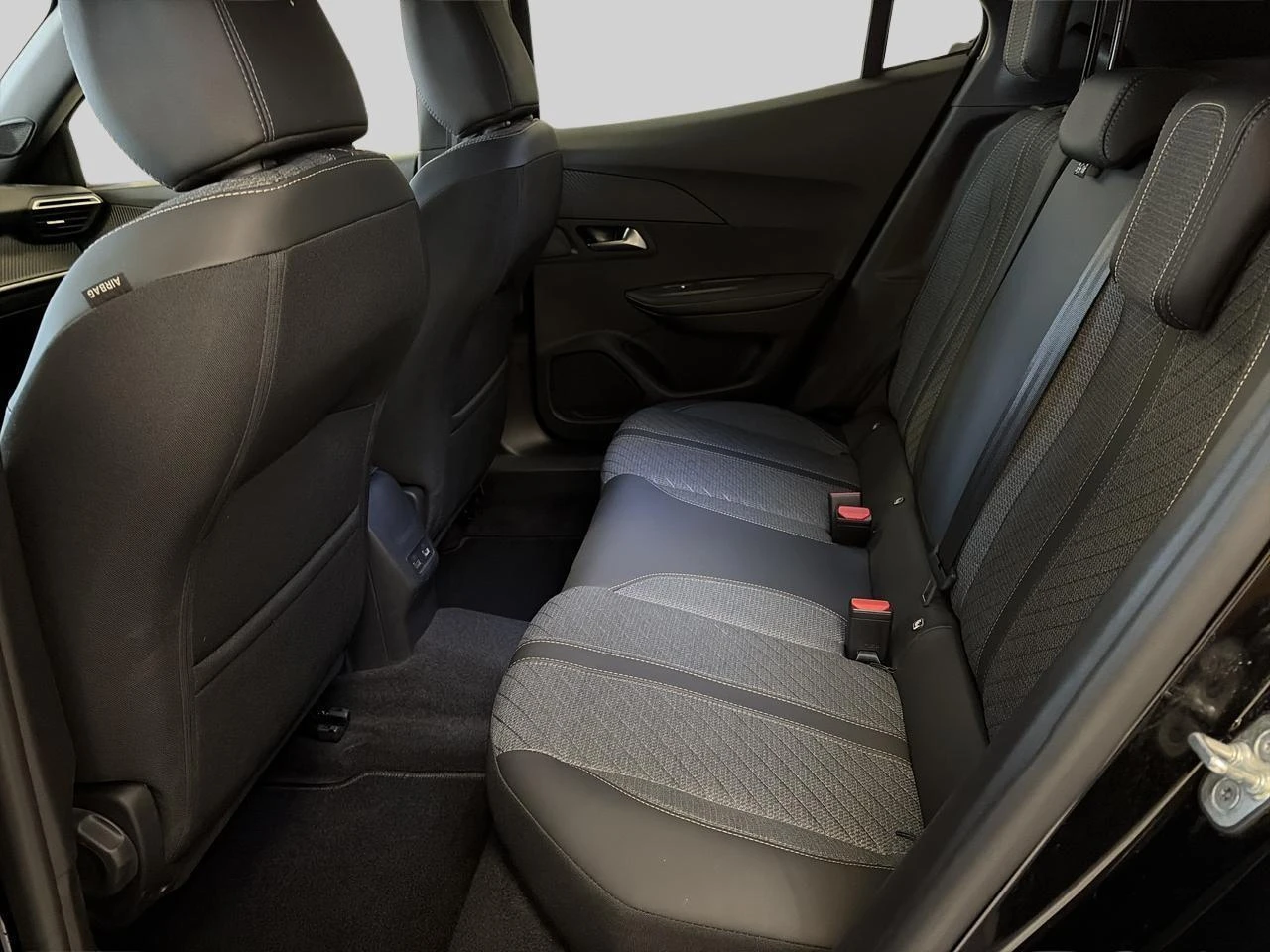 Peugeot-2008-image-14