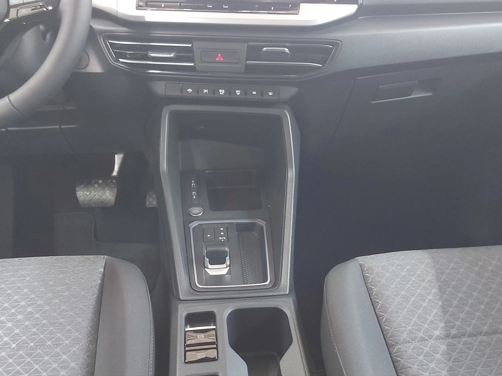Ford-Tourneo Connect-image-13