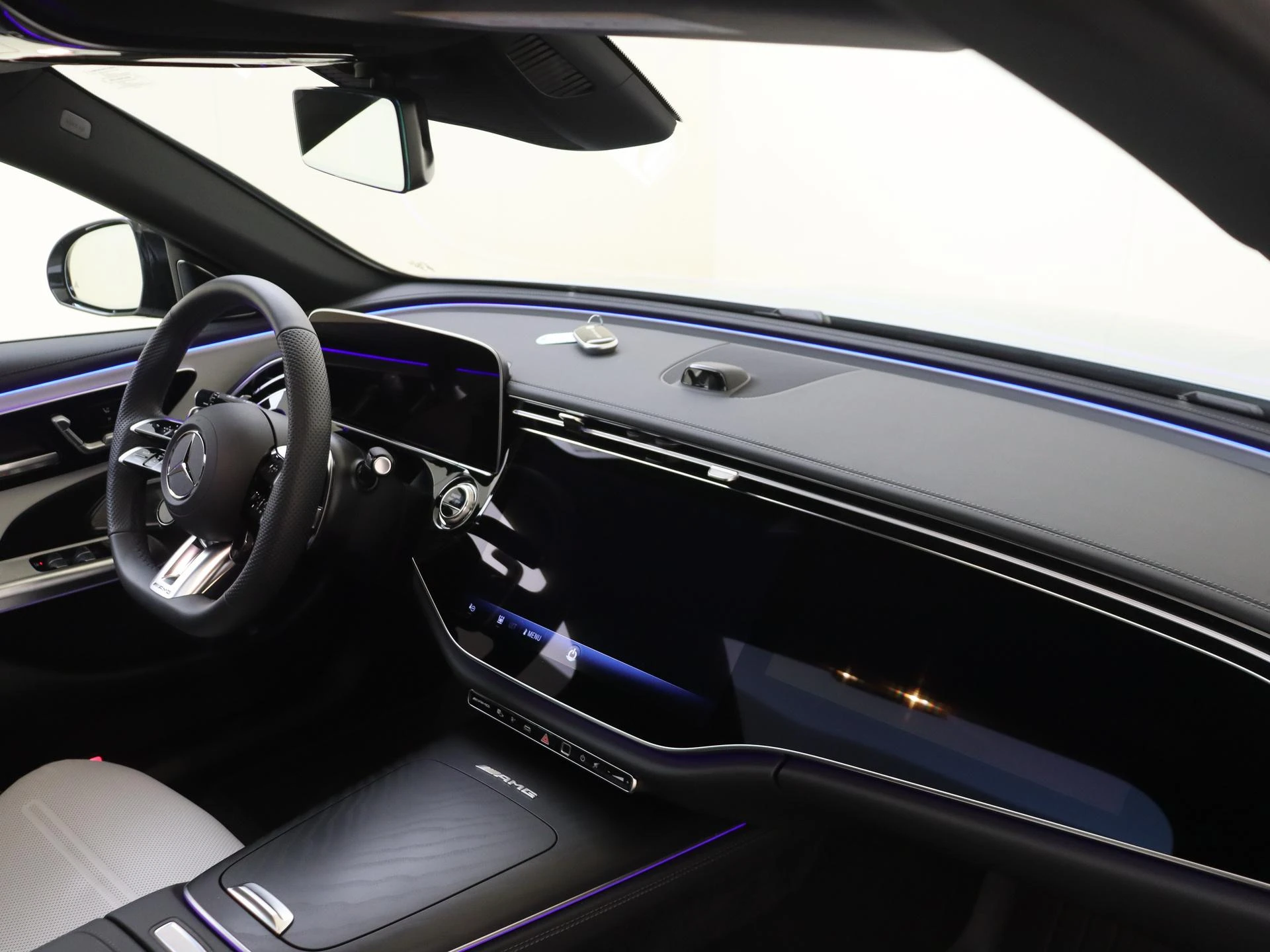 Mercedes-Benz-E-Klasse-image-13