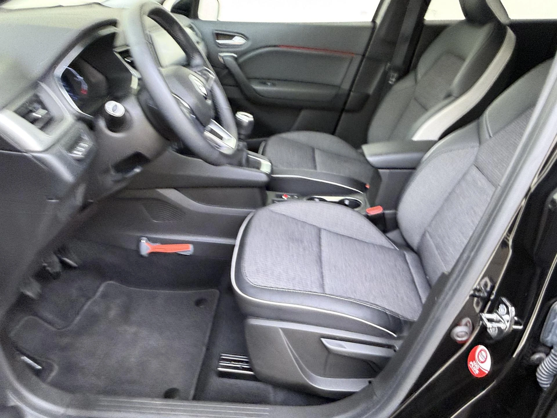 Renault-Captur-image-14