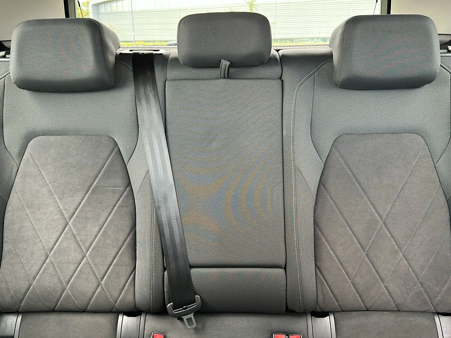Volkswagen-Golf-image-8