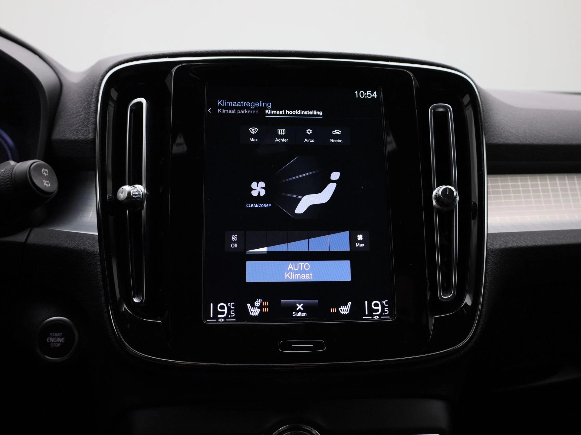 Volvo-XC40-image-18