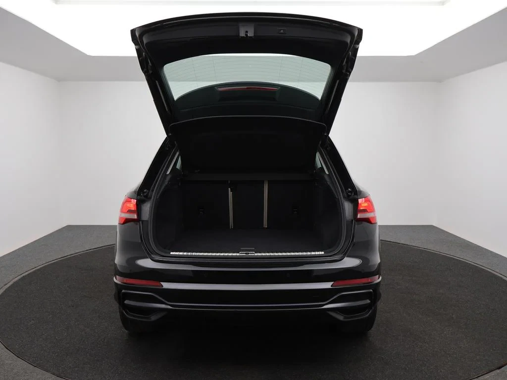 Audi-Q3-image-15